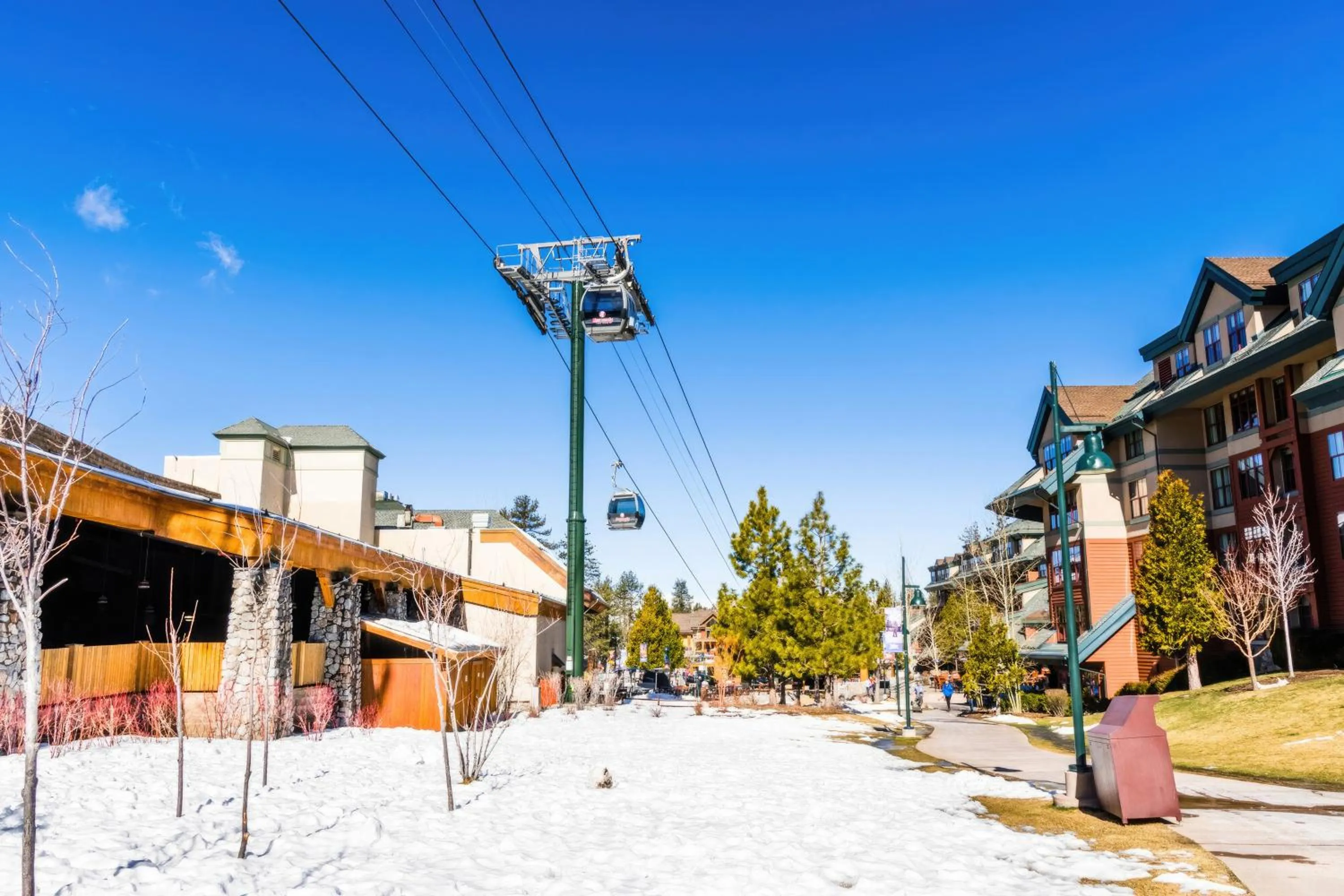 Skiing in Hotel Becket, BW Signature Collection