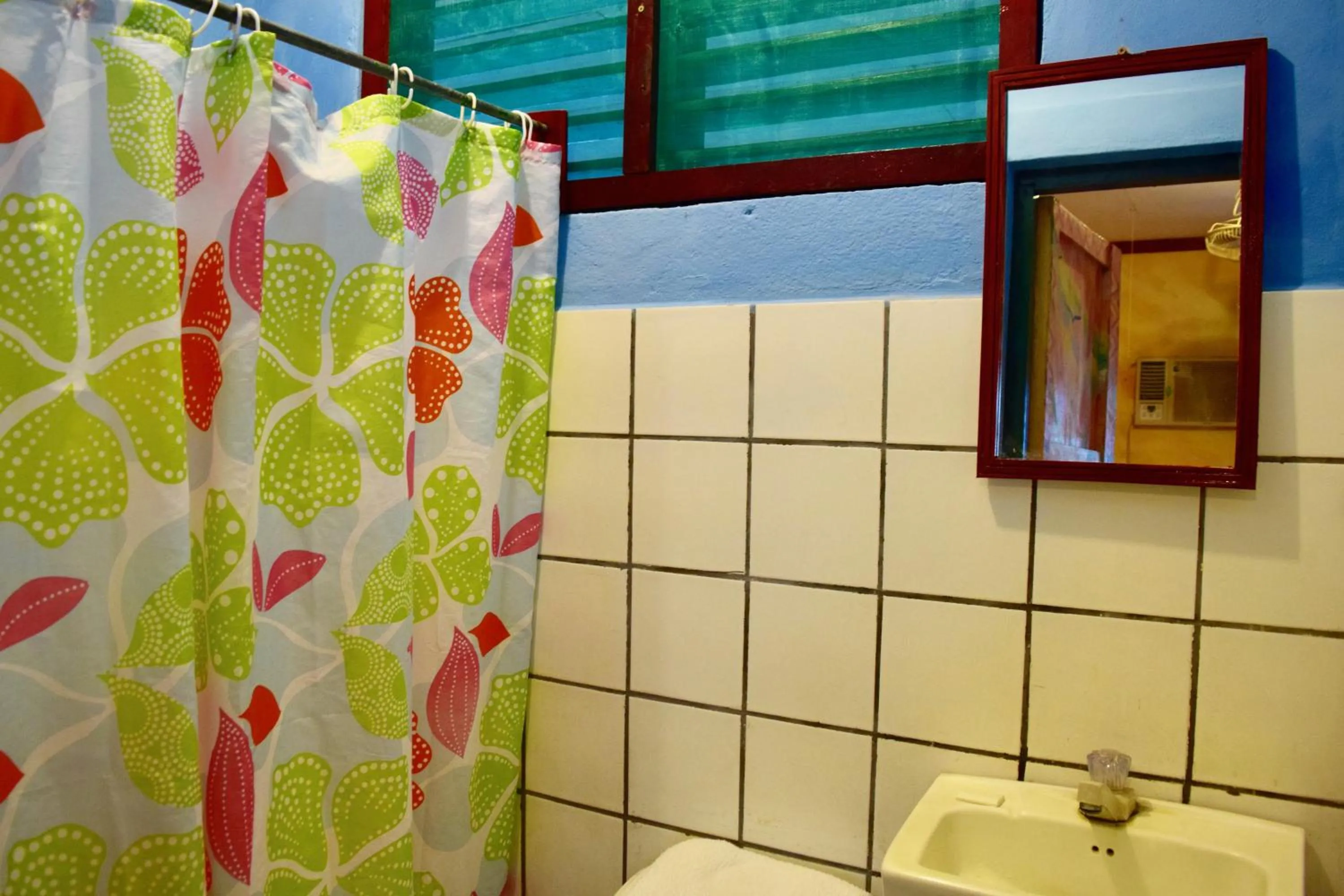 Bathroom in Hospedaje Central