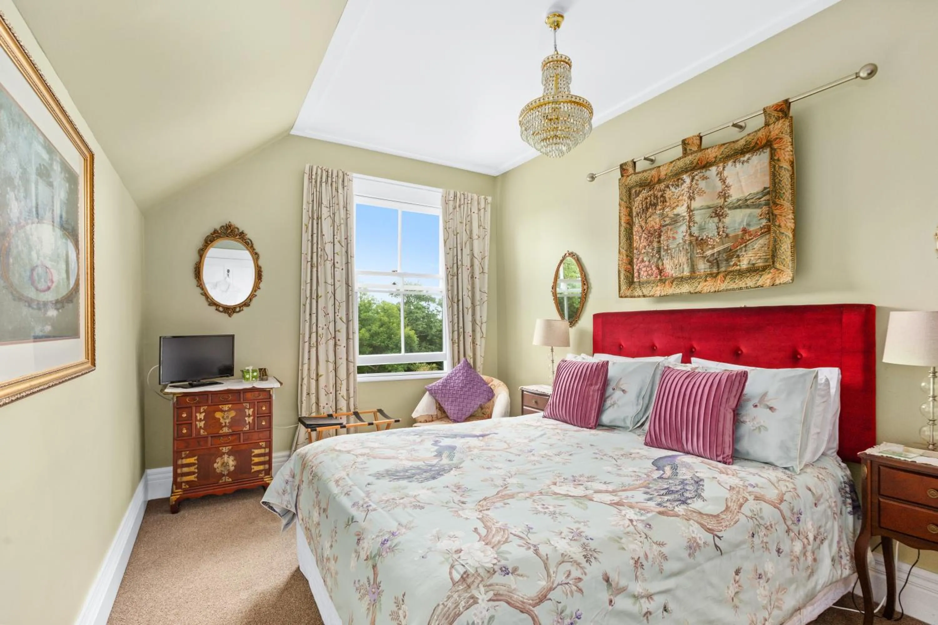 Bed in Ashcott Homestead Bed & Breakfast