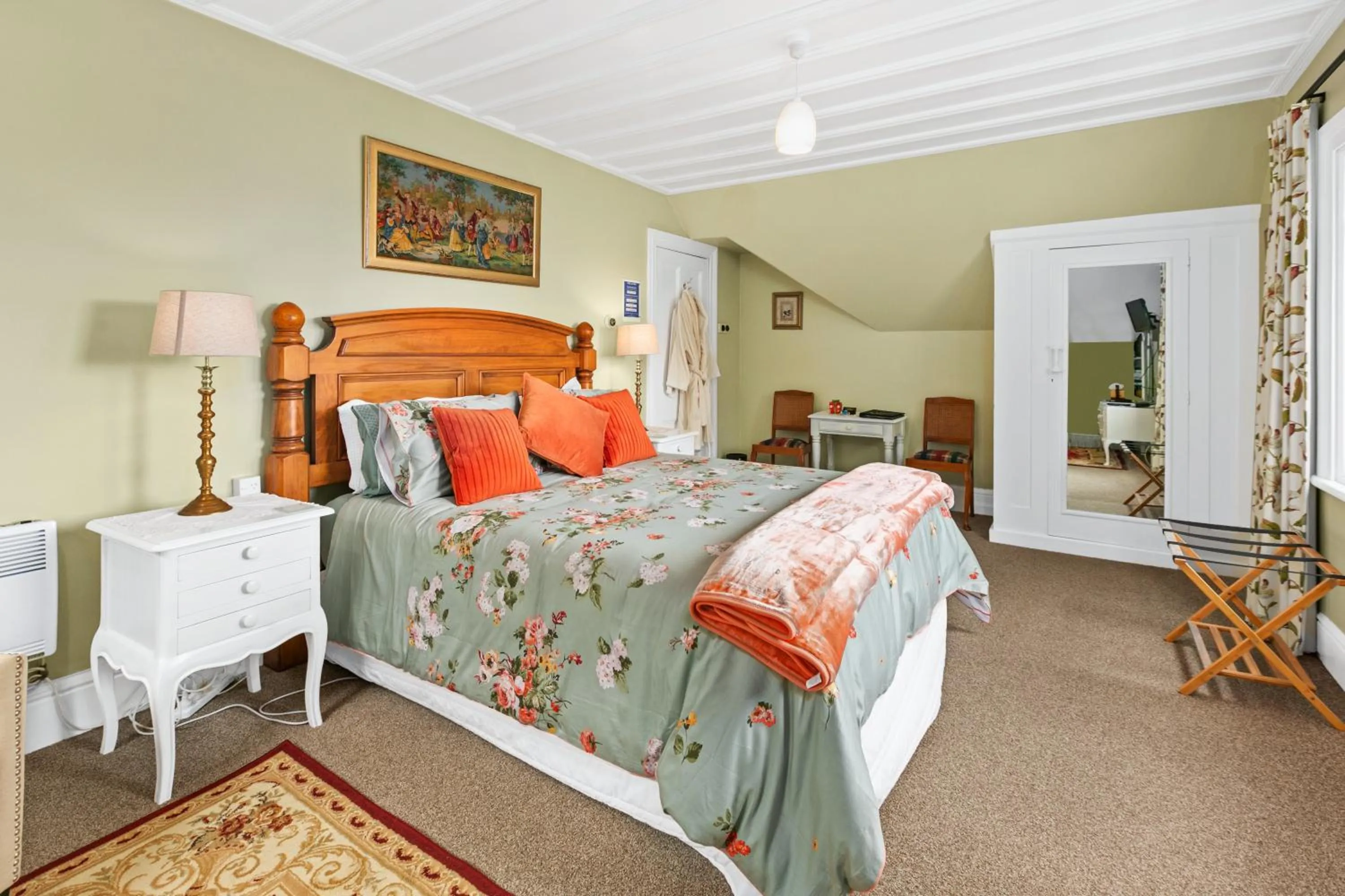 Bed in Ashcott Homestead Bed & Breakfast