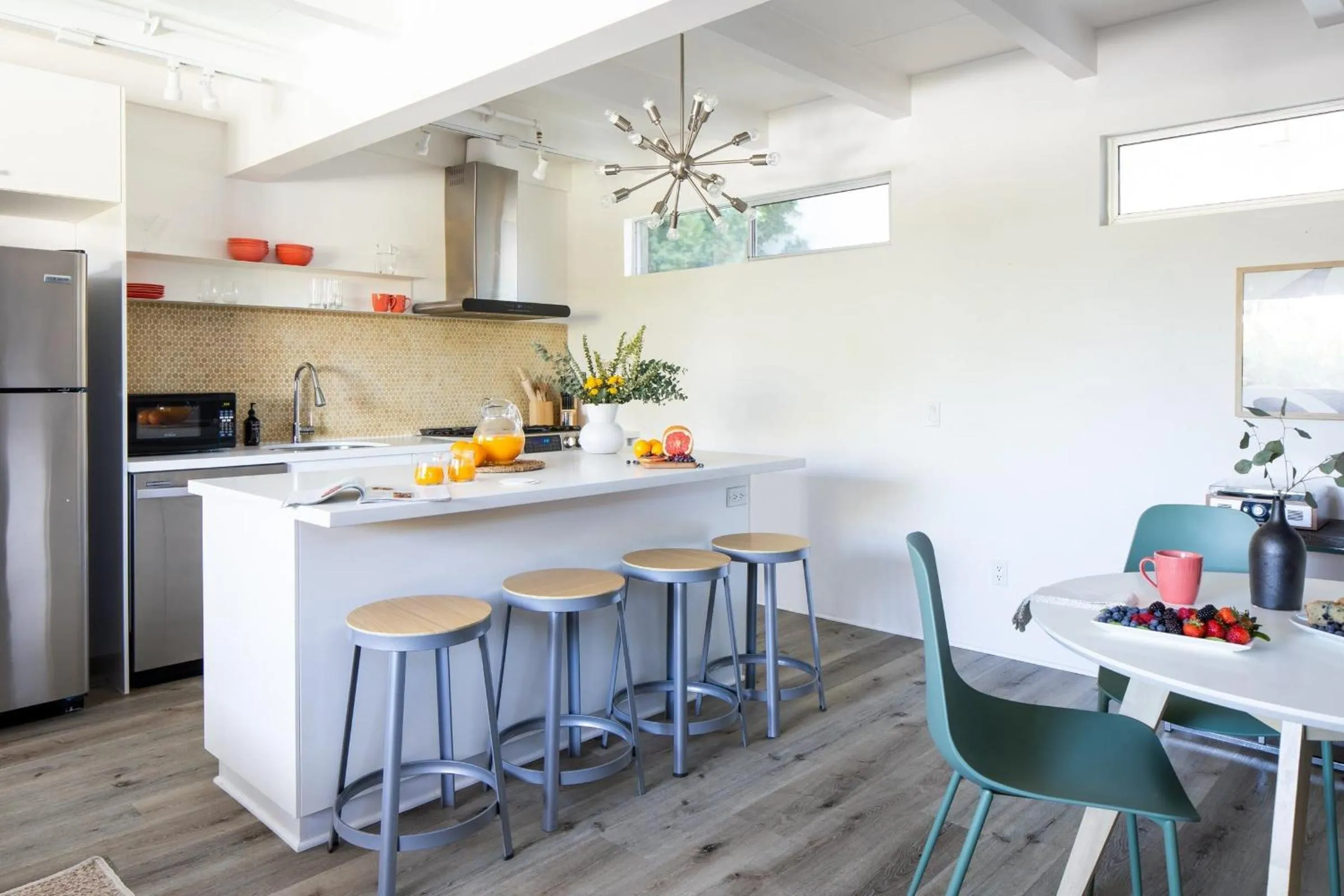 Other in The Wesley by AvantStay Mid-Century Modern Oasis with Pool