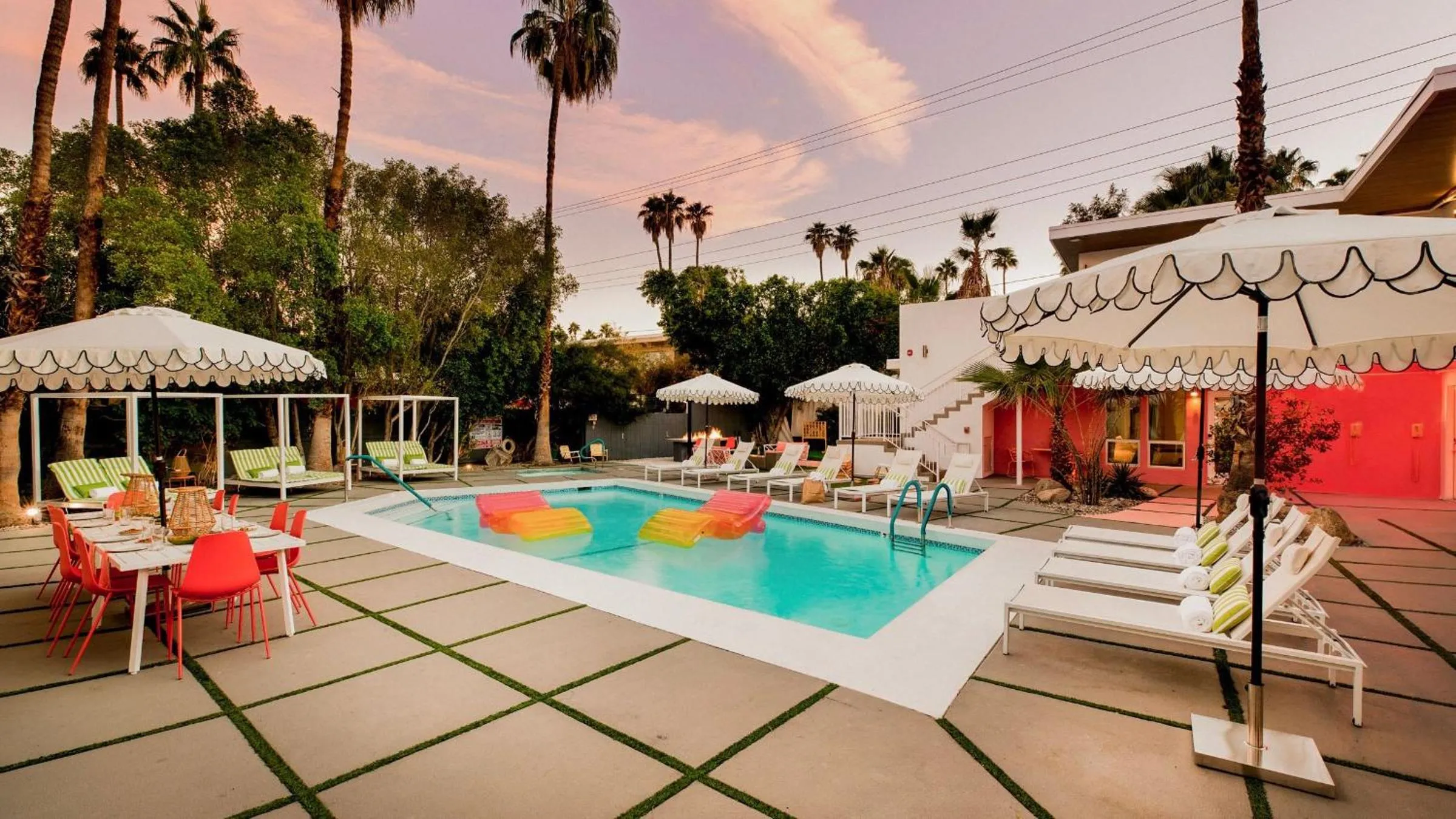 Other in The Wesley by AvantStay Mid-Century Modern Oasis with Pool