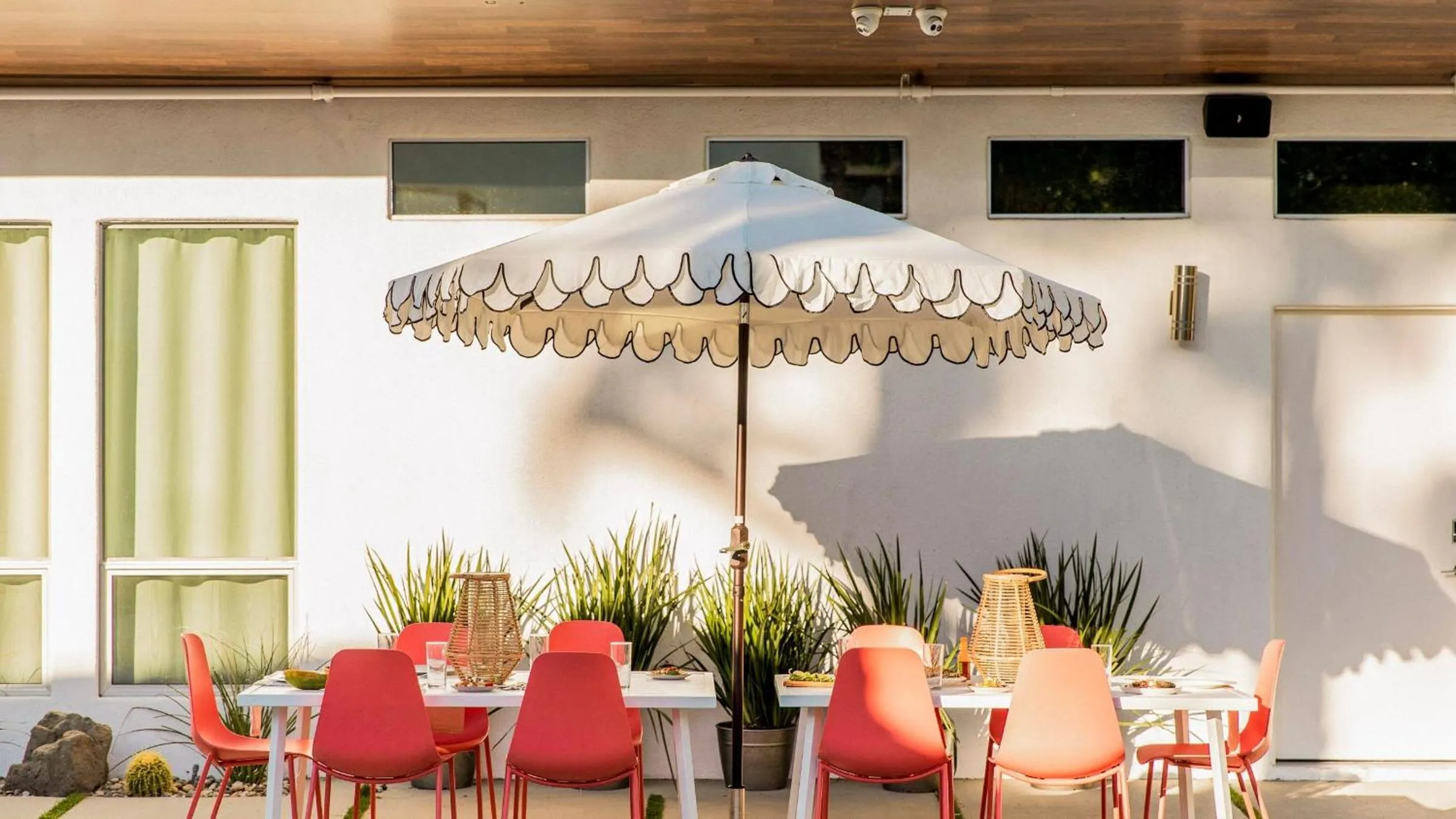 Other in The Wesley by AvantStay Mid-Century Modern Oasis with Pool