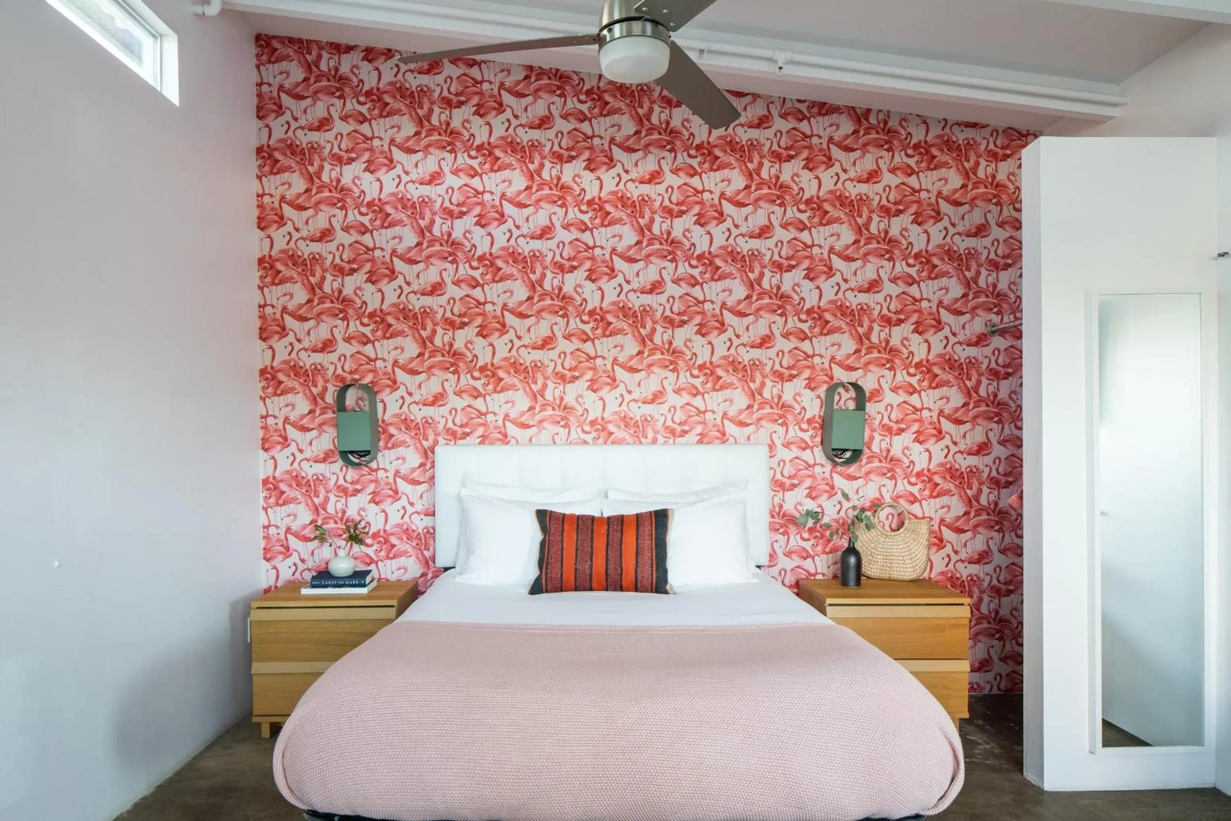 Other, Bed in The Wesley by AvantStay Mid-Century Modern Oasis with Pool