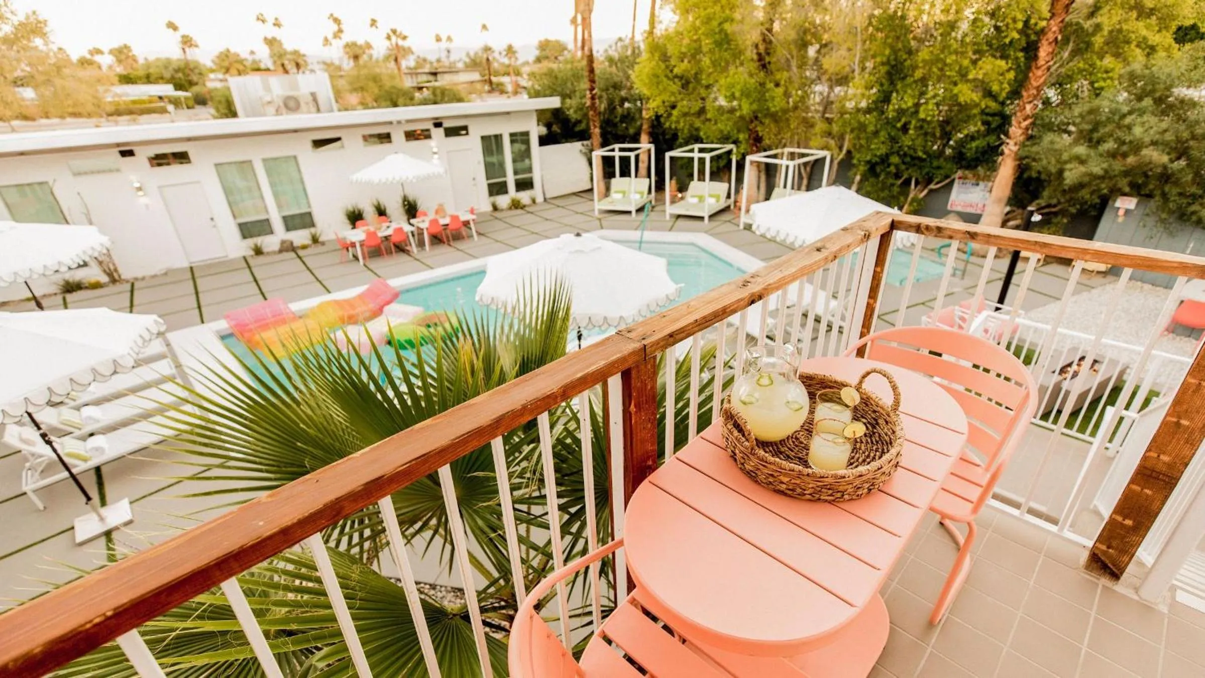 Other in The Wesley by AvantStay Mid-Century Modern Oasis with Pool