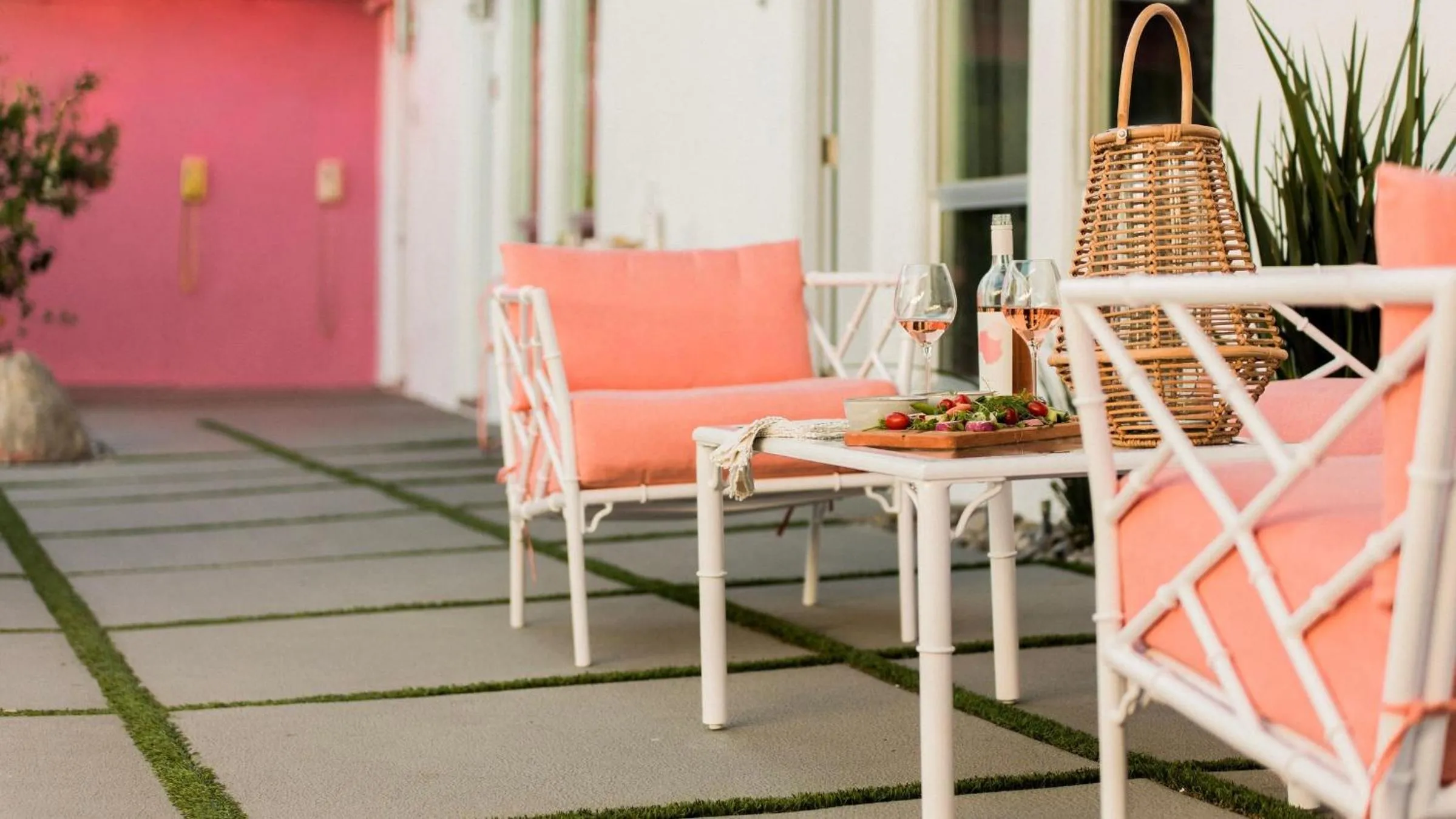 Other in The Wesley by AvantStay Mid-Century Modern Oasis with Pool