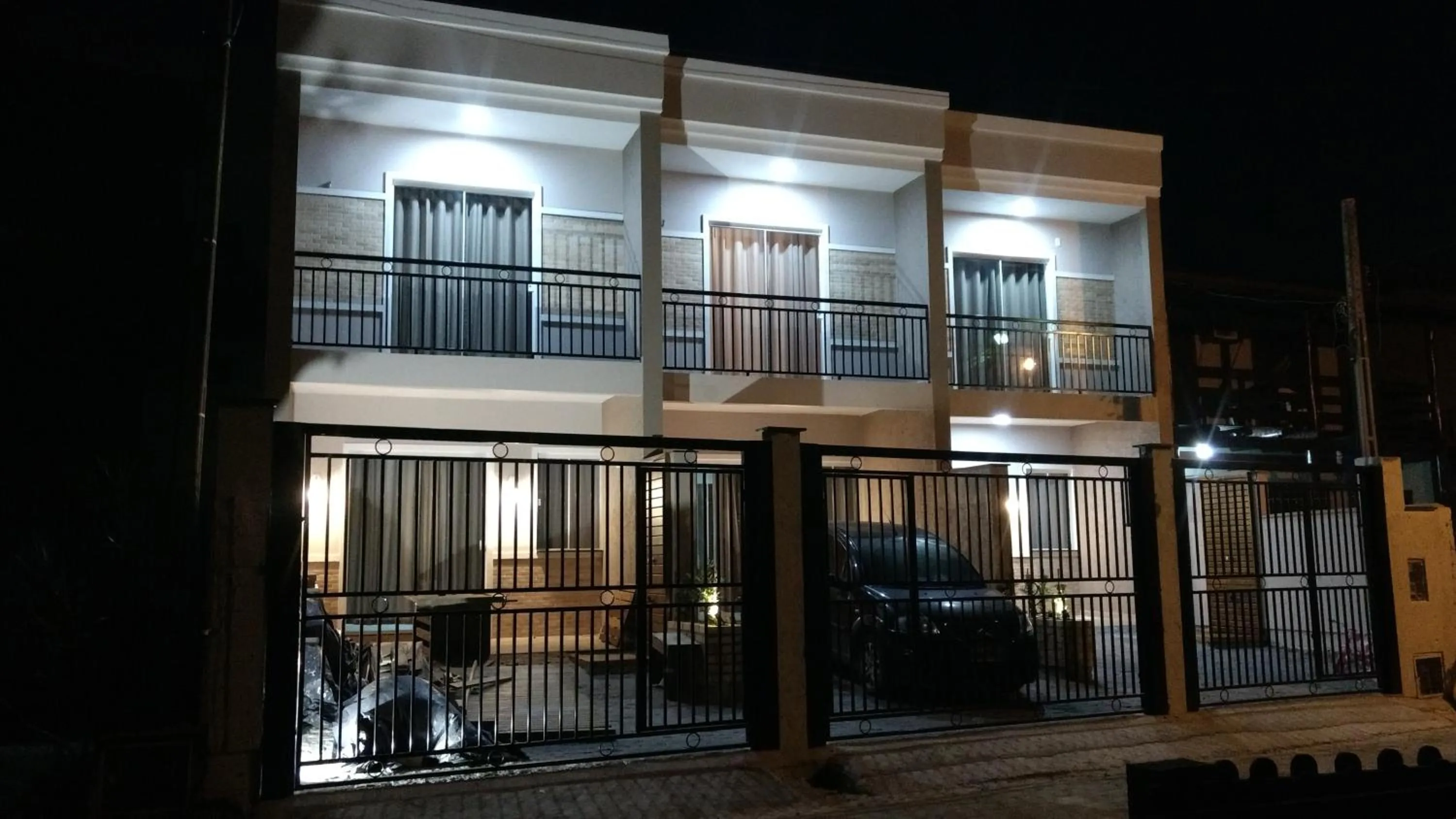 Property building in Ondas da Guarda Moradas