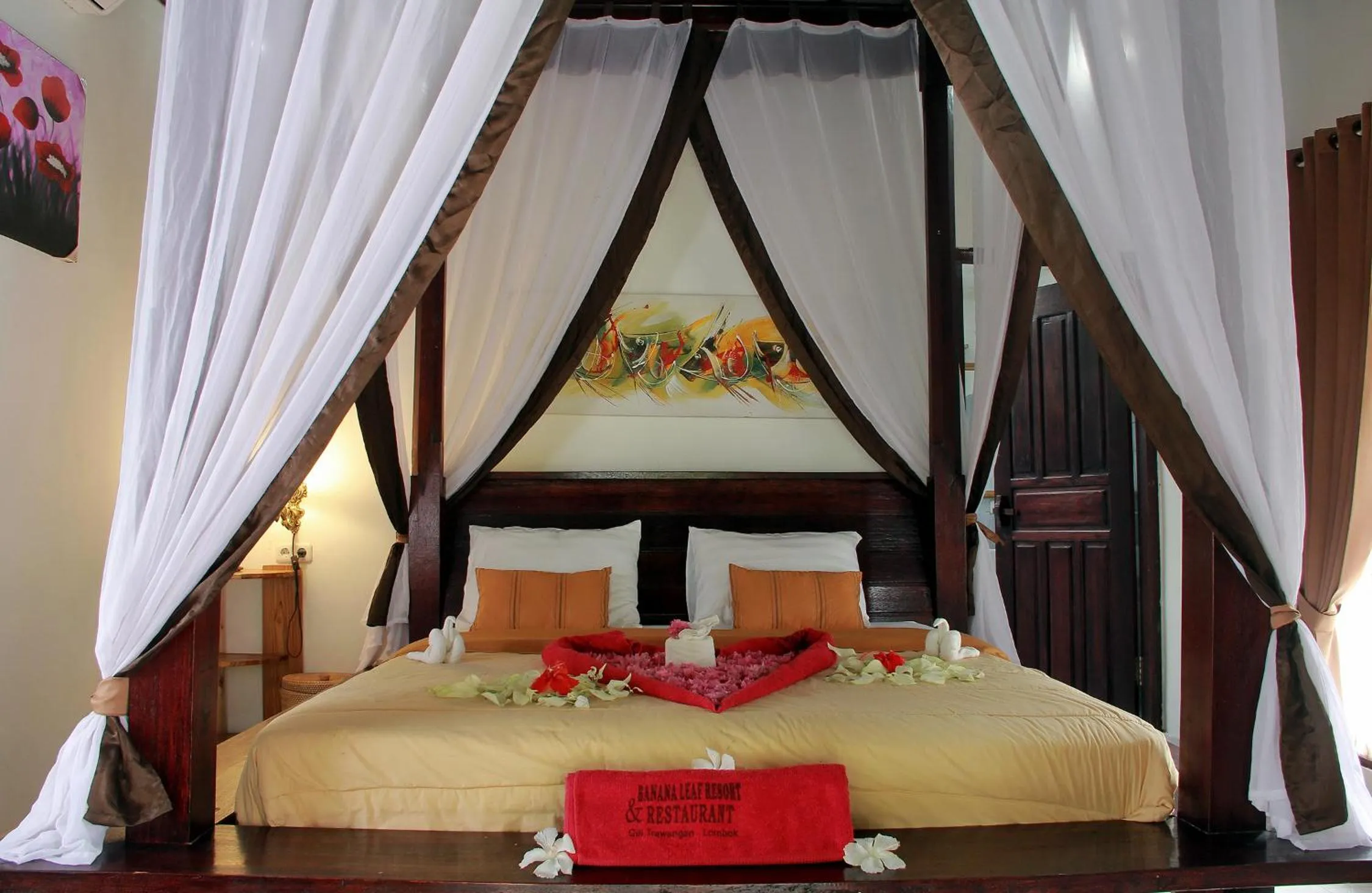Bedroom, Bed in Banana Leaf Resort