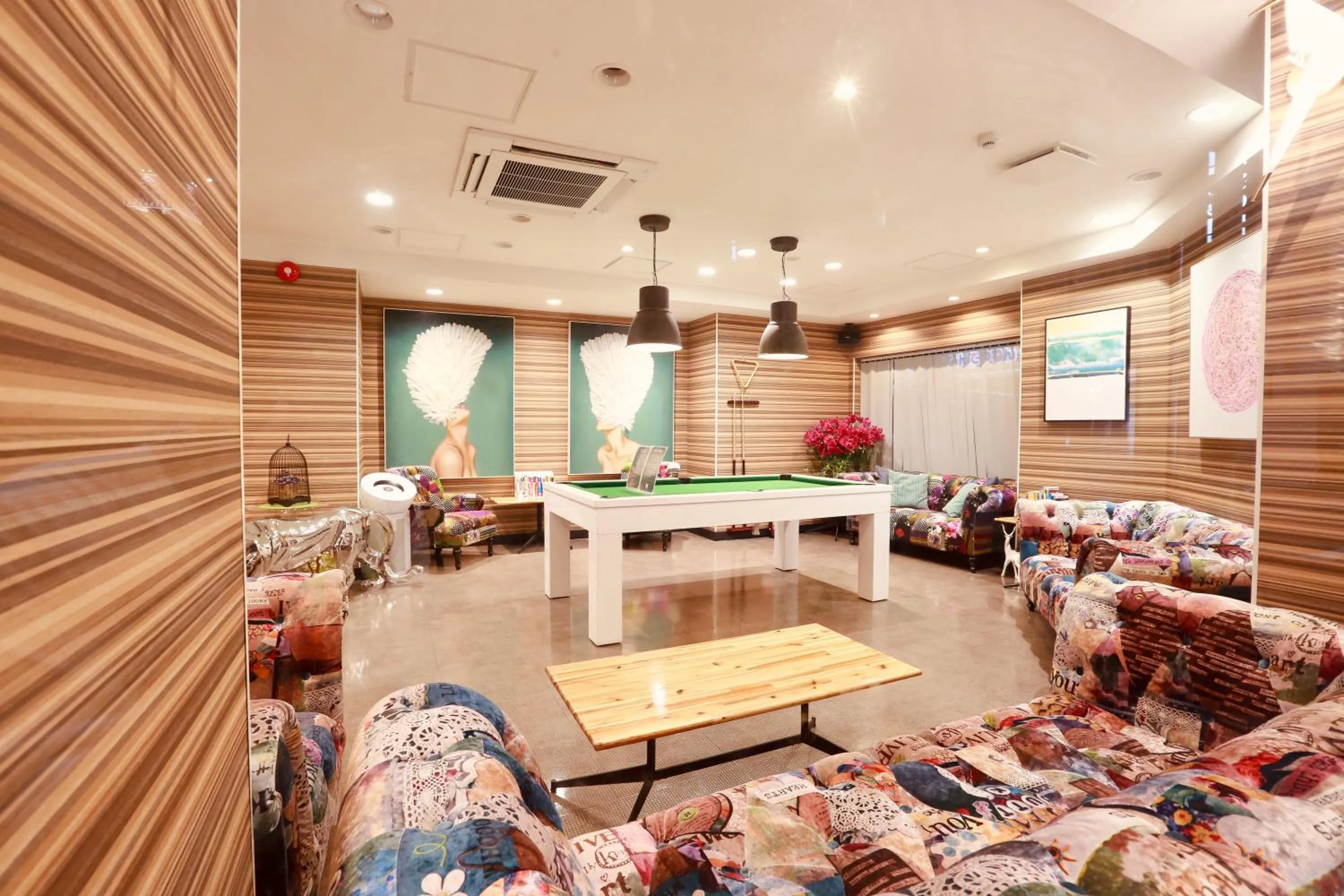 Lobby or reception in Hotel 88 Shinsaibashi