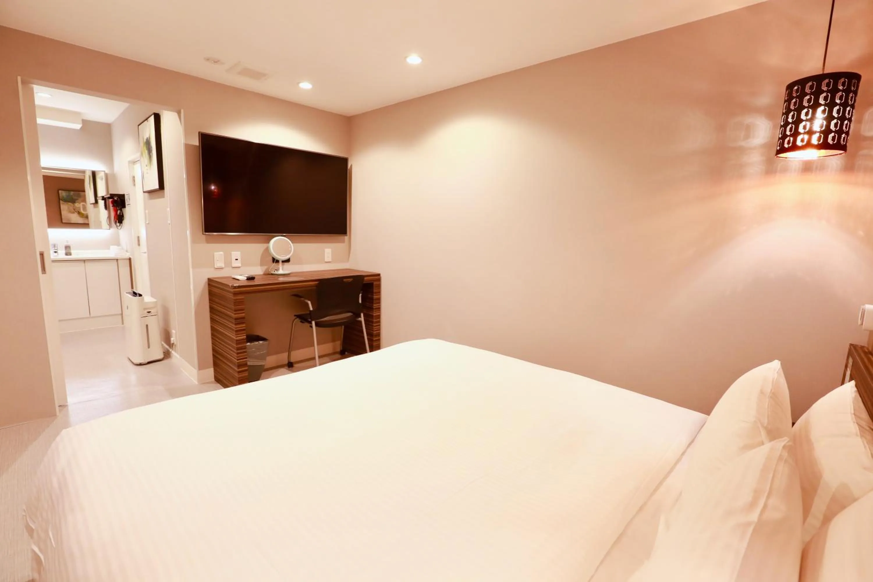 Photo of the whole room, Bed in Hotel 88 Shinsaibashi