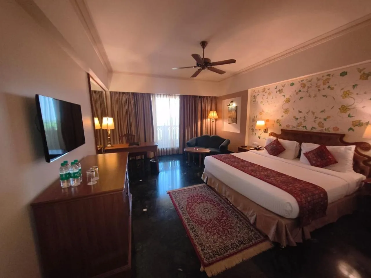 Bed in Indana Palace Jaipur