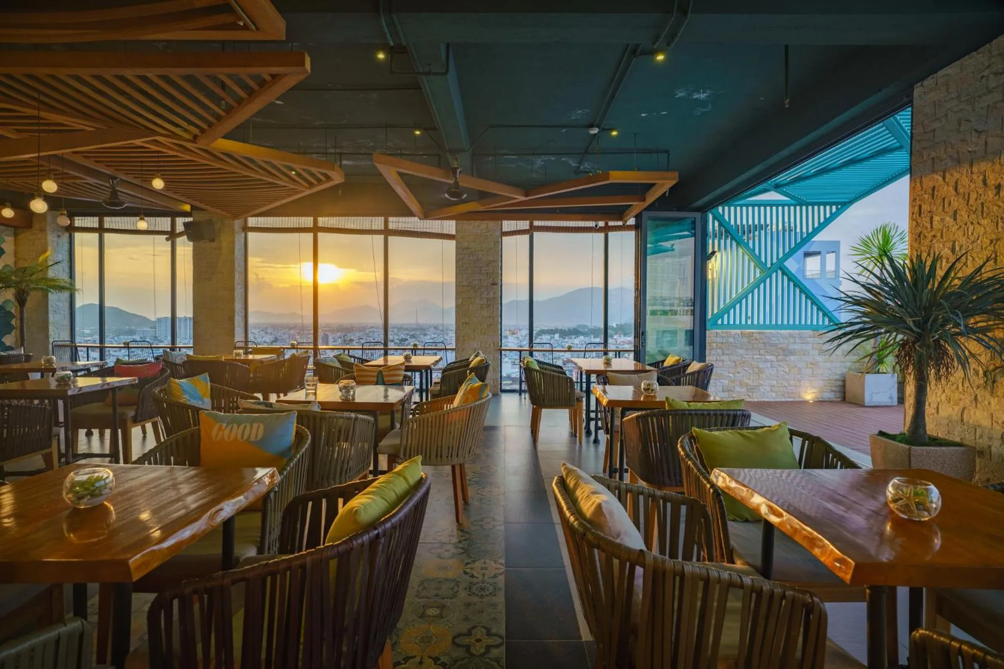 Lounge or bar in Seaesta Nha Trang Hotel