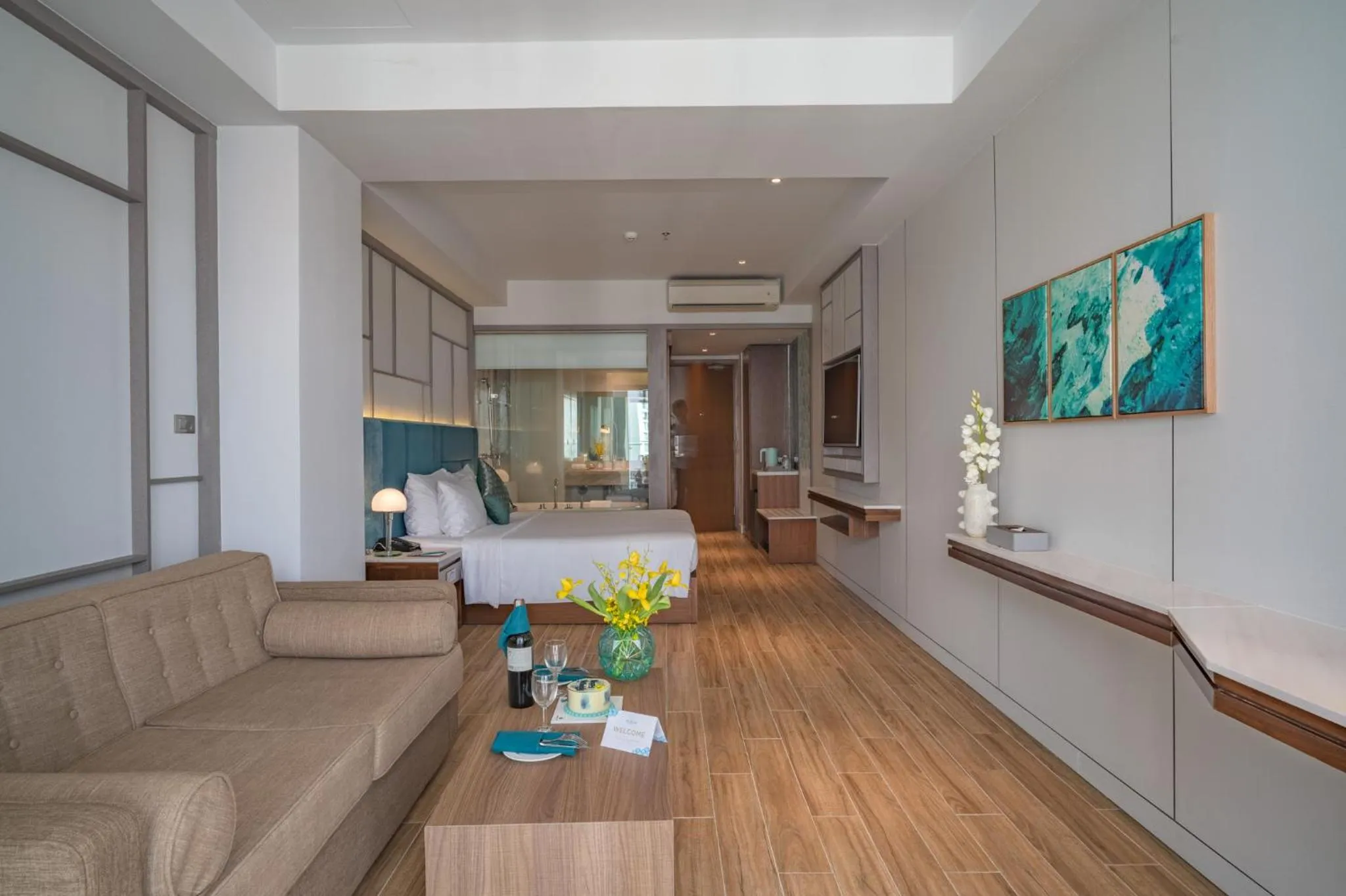 Photo of the whole room in Seaesta Nha Trang Hotel