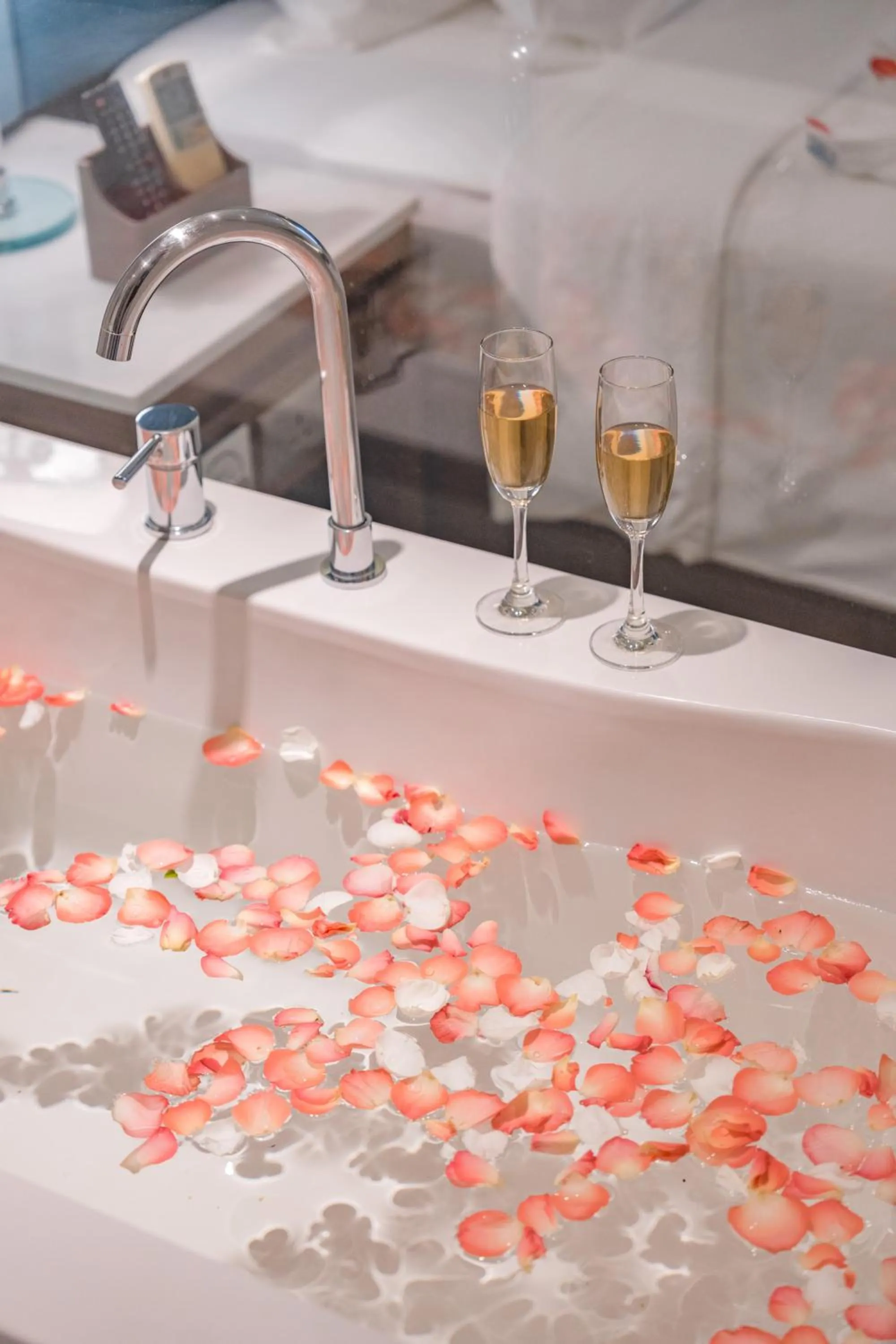 Bath in Seaesta Nha Trang Hotel