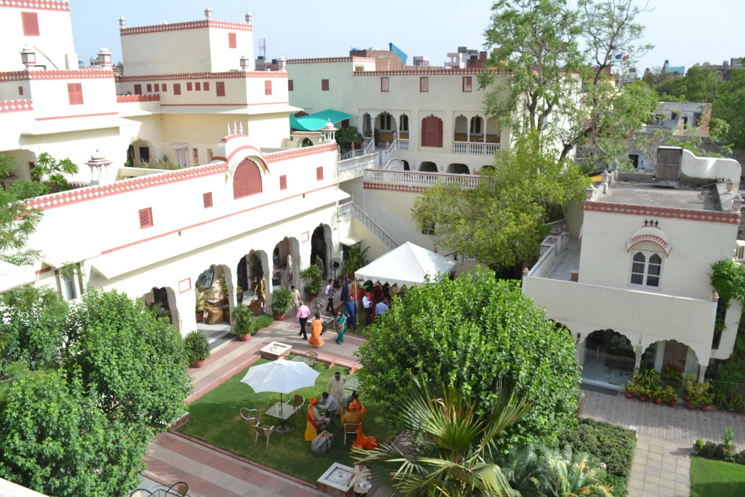 Property building in Mandawa Haveli
