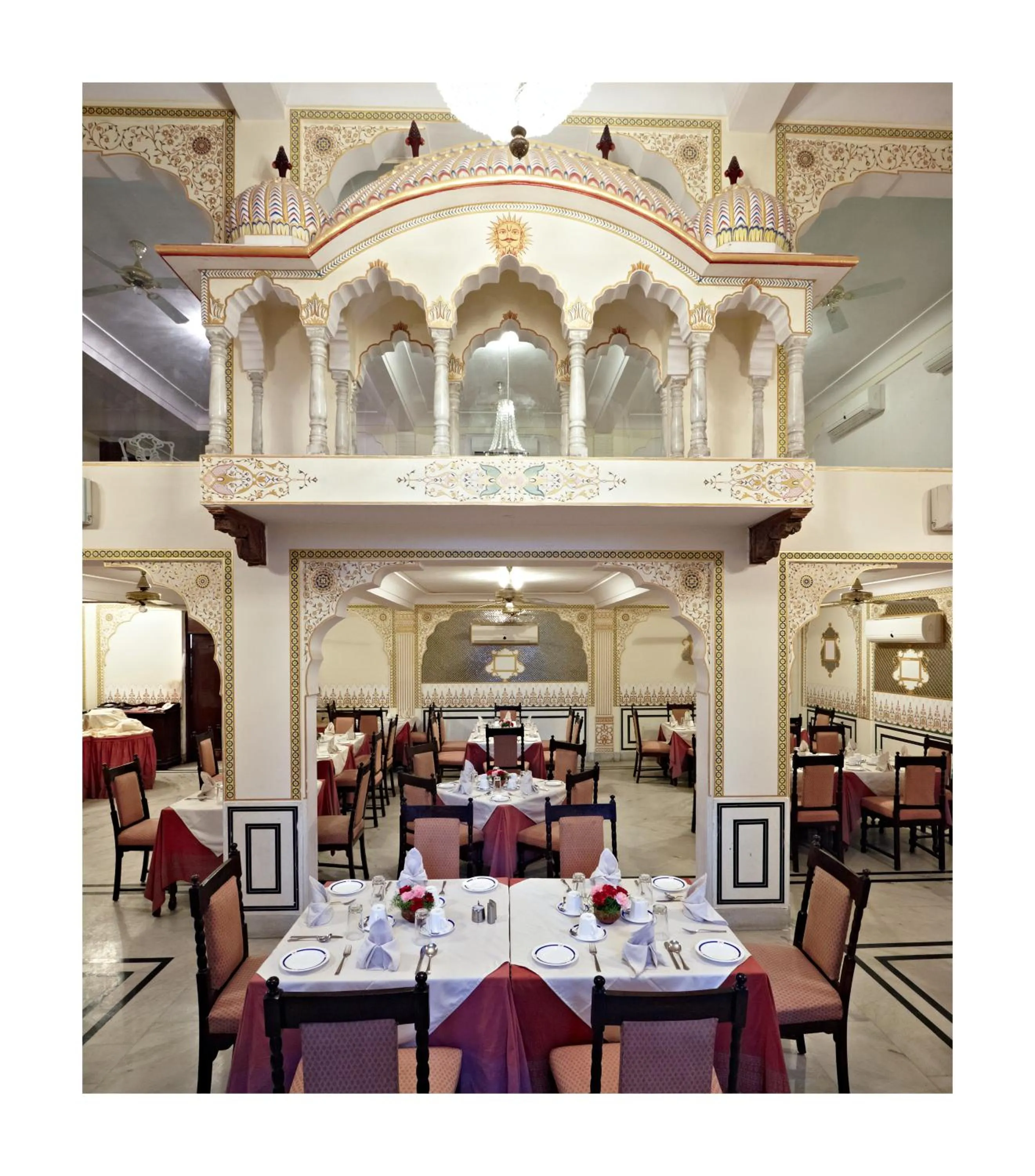 Restaurant/places to eat in Mandawa Haveli