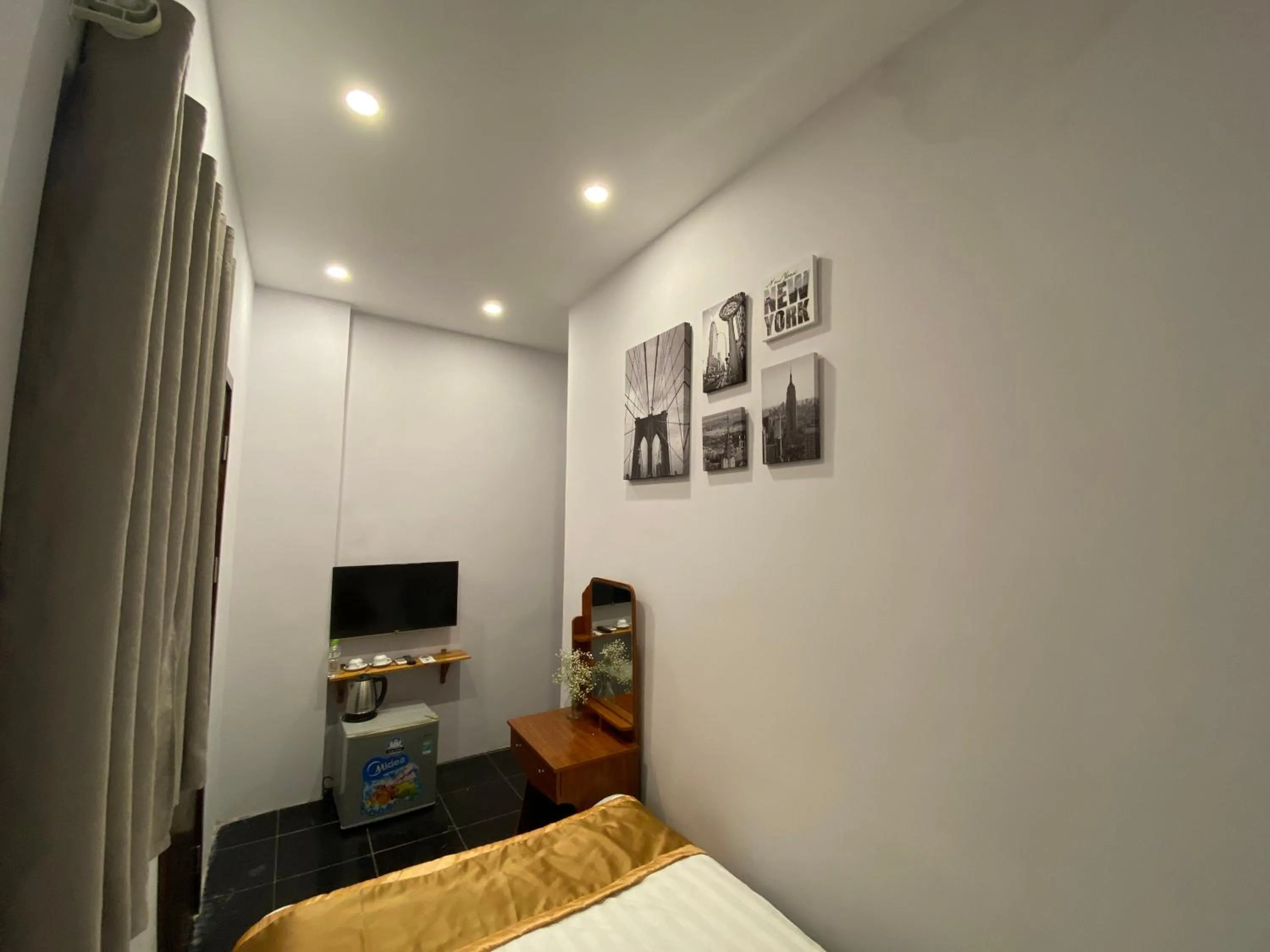 Bedroom, Bed in Thức at 3am - Old Quarter Hanoi Lotus