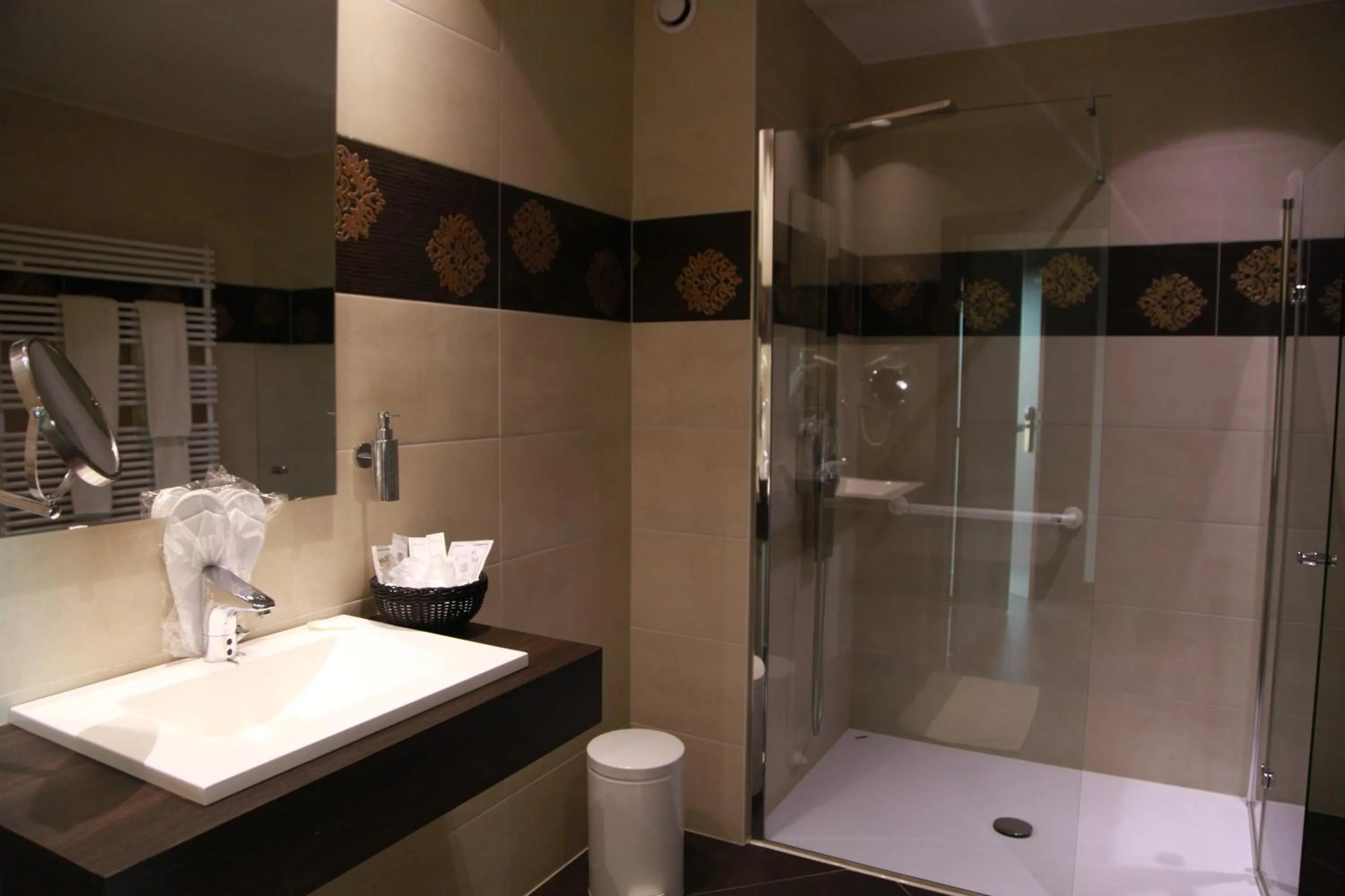 Bathroom in Hotel Callecanes