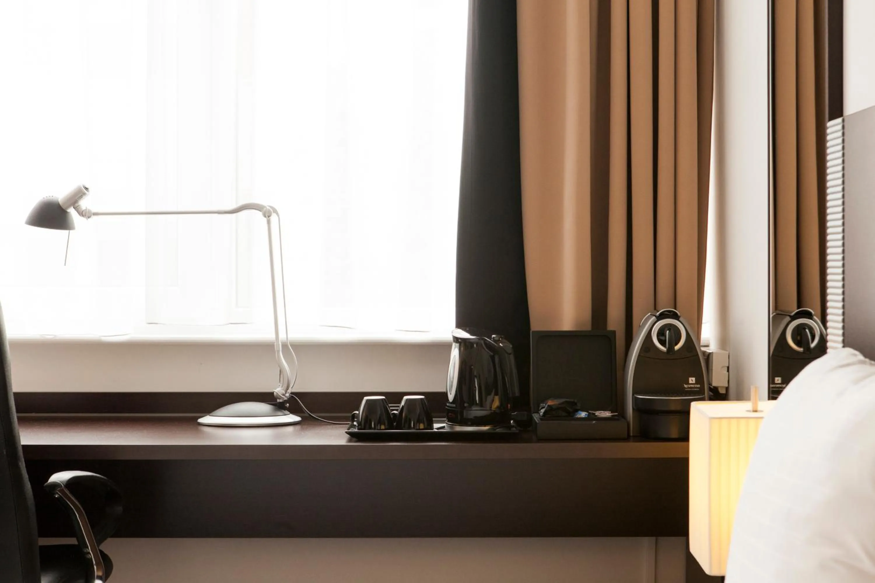 Coffee/tea facilities in Progress Hotel