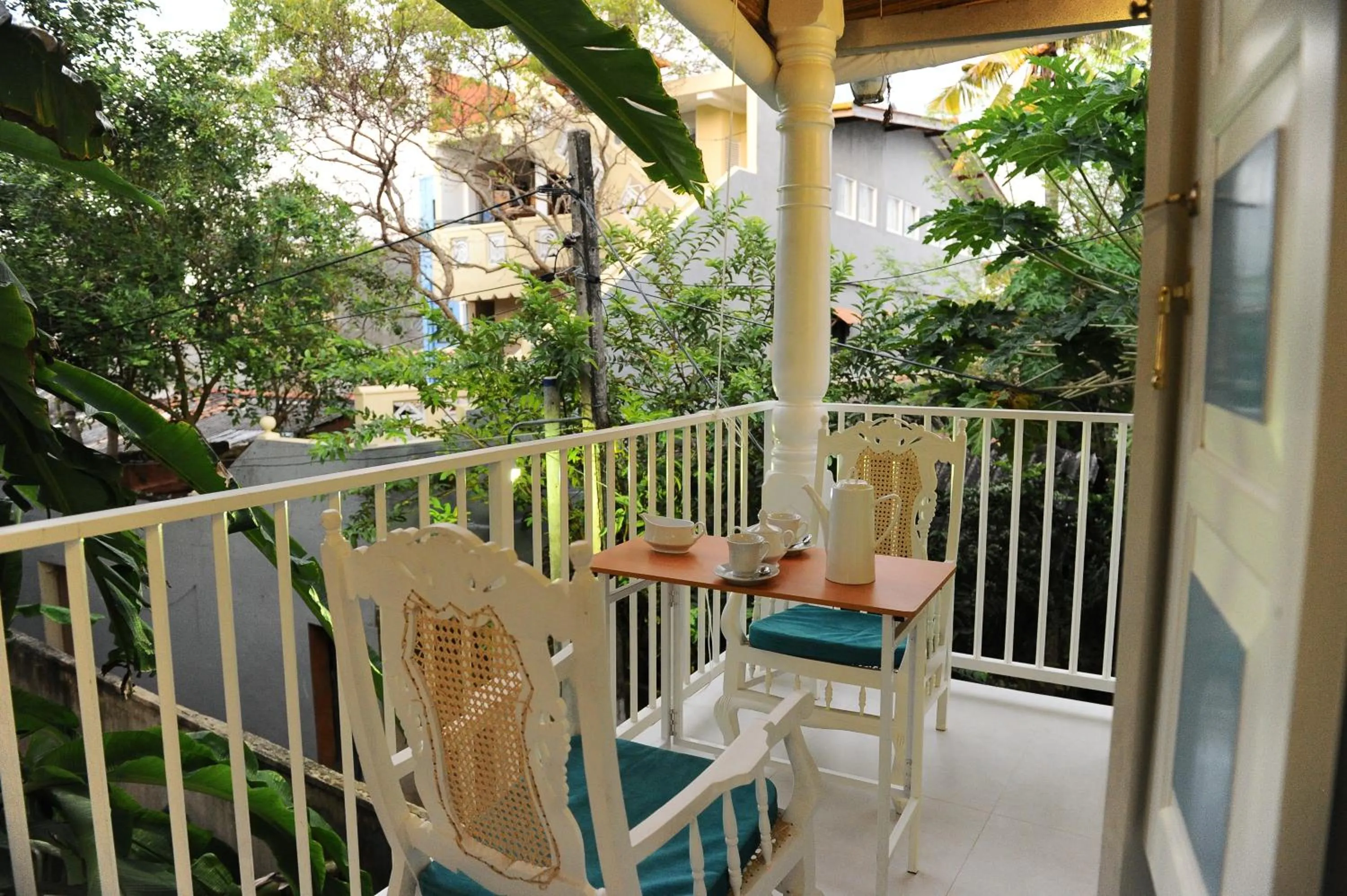 Food and drinks in Fort Heaven - Galle Fort