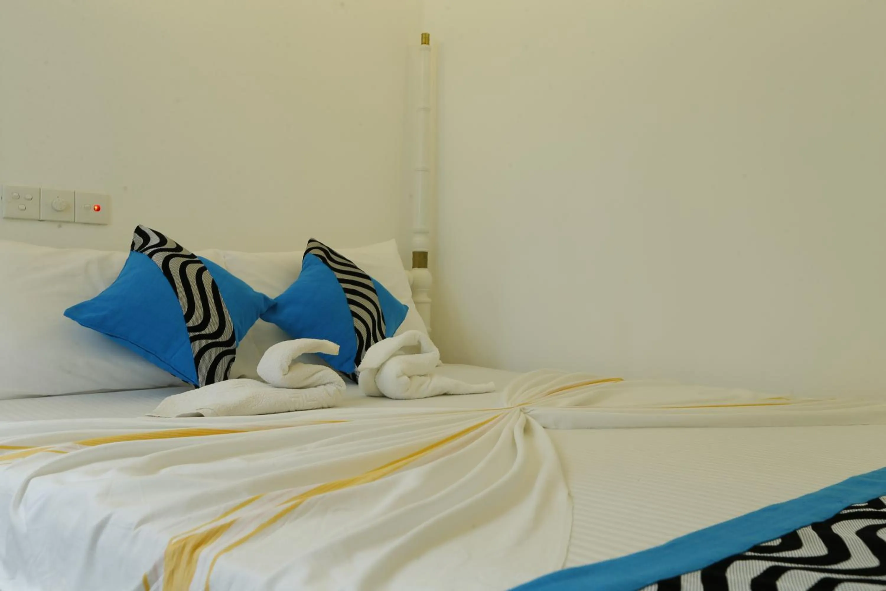 Bed in Fort Heaven - Galle Fort