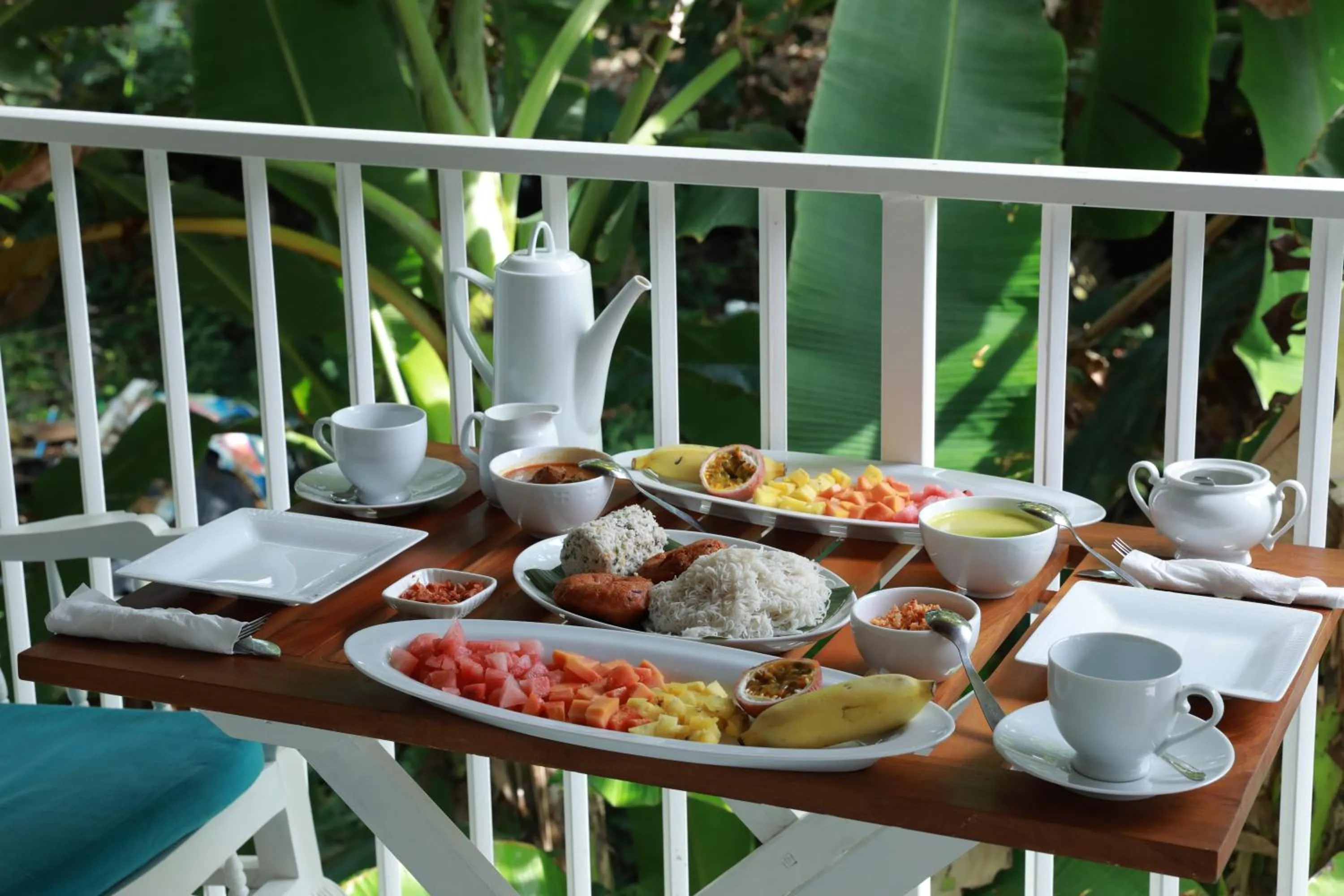 Asian breakfast in Fort Heaven - Galle Fort