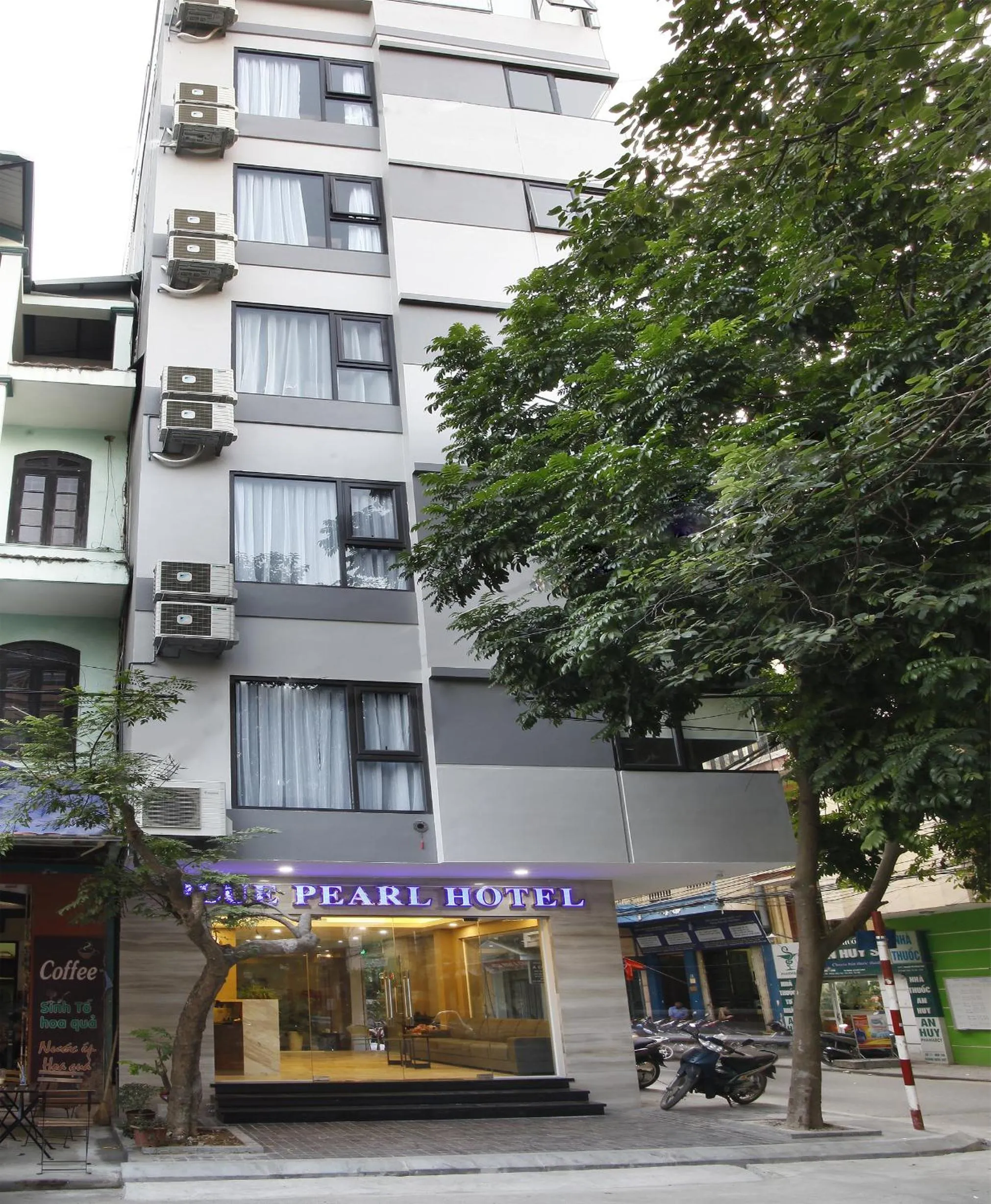 Property building in Blue Pearl West Hotel