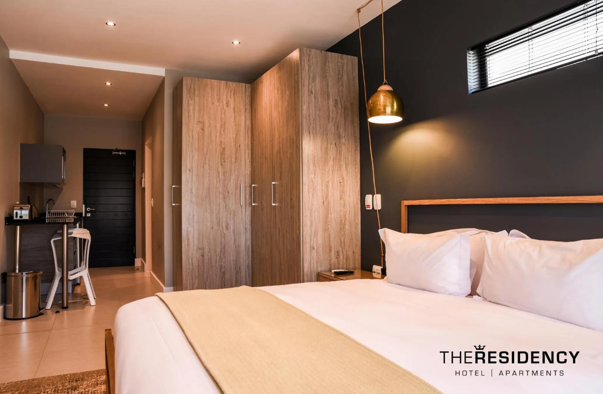 Bed in The Residency Sandhurst