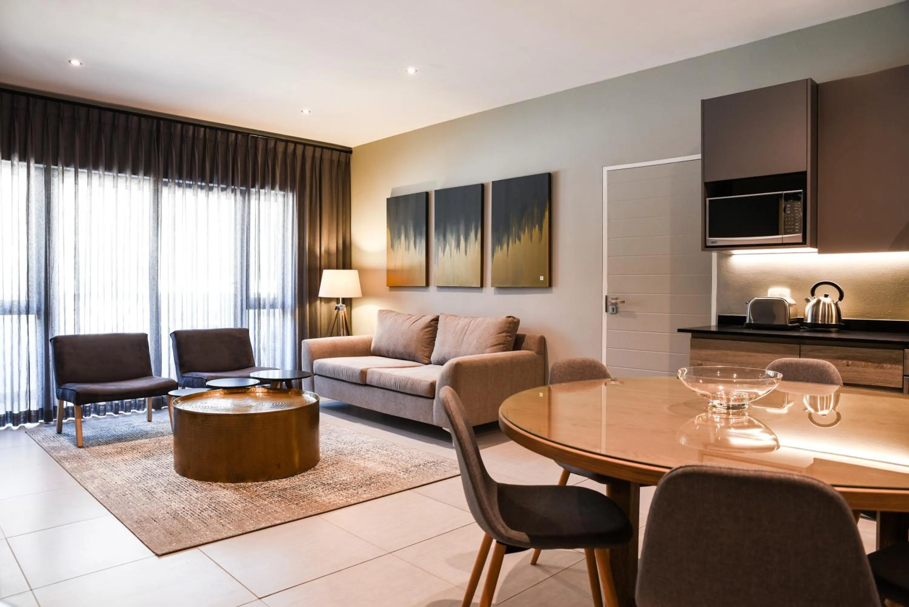 TV and multimedia in Mint Hotel Sandhurst