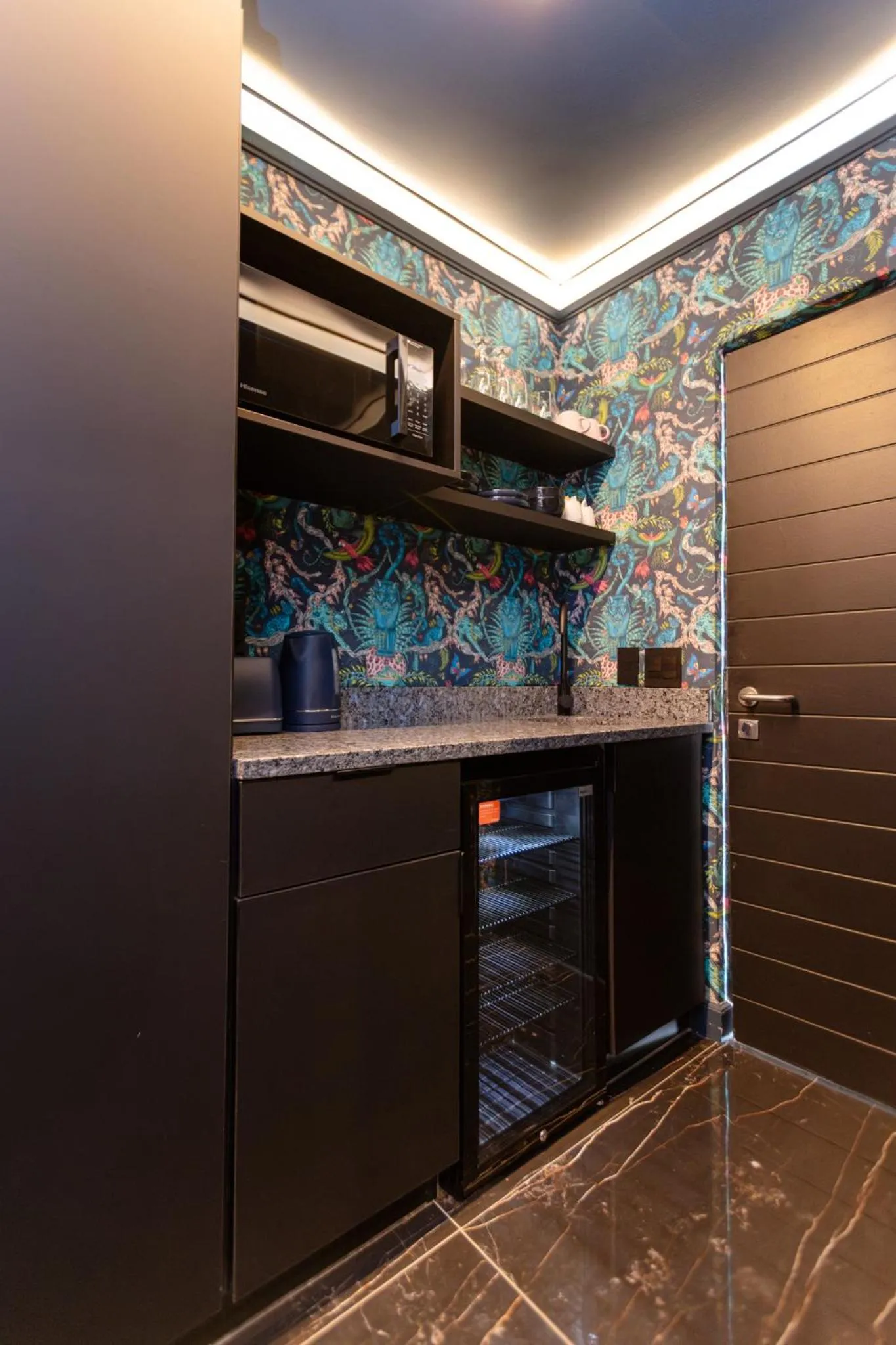 Kitchen or kitchenette in Mint Hotel Sandhurst