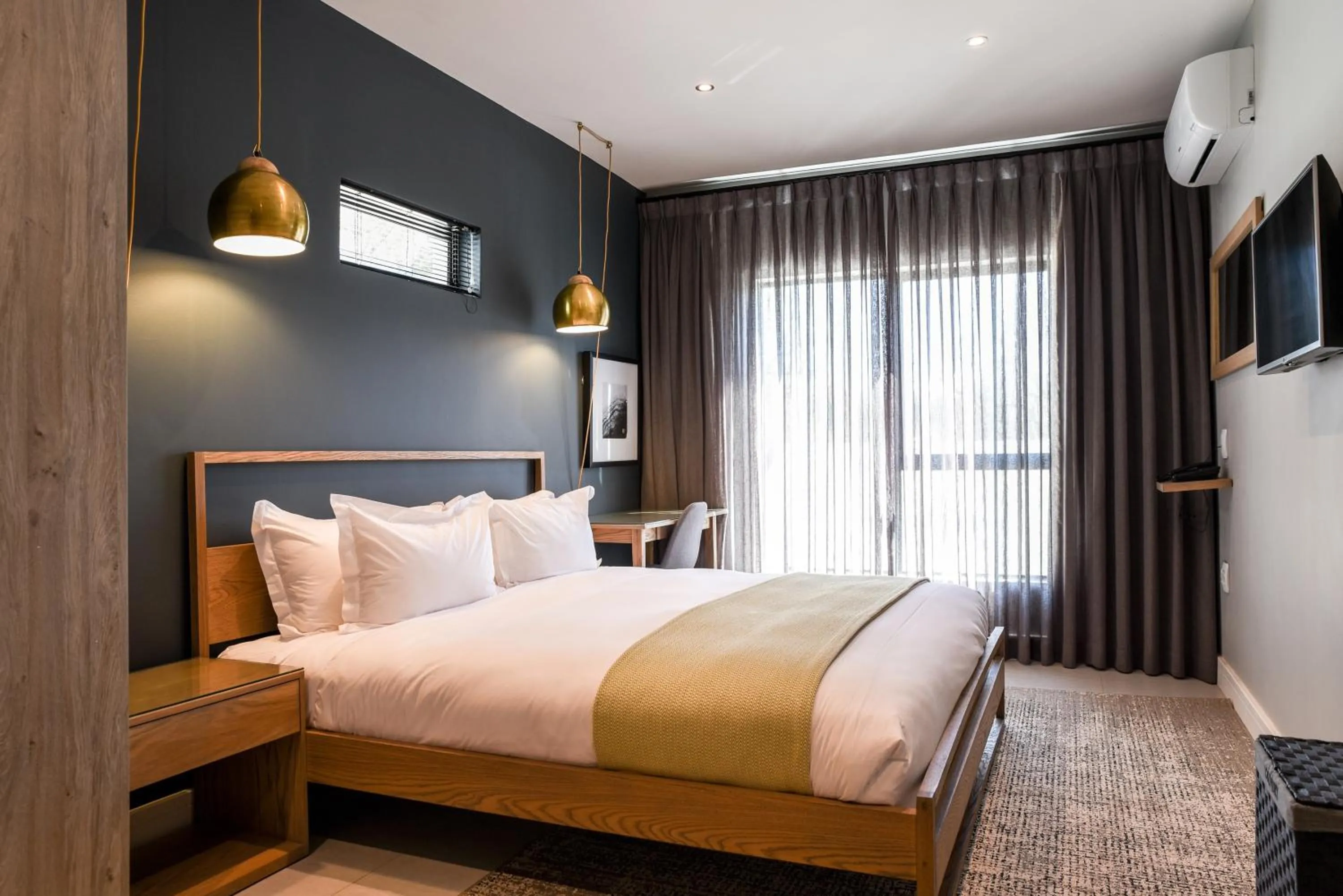 Bedroom, Bed in Mint Hotel Sandhurst