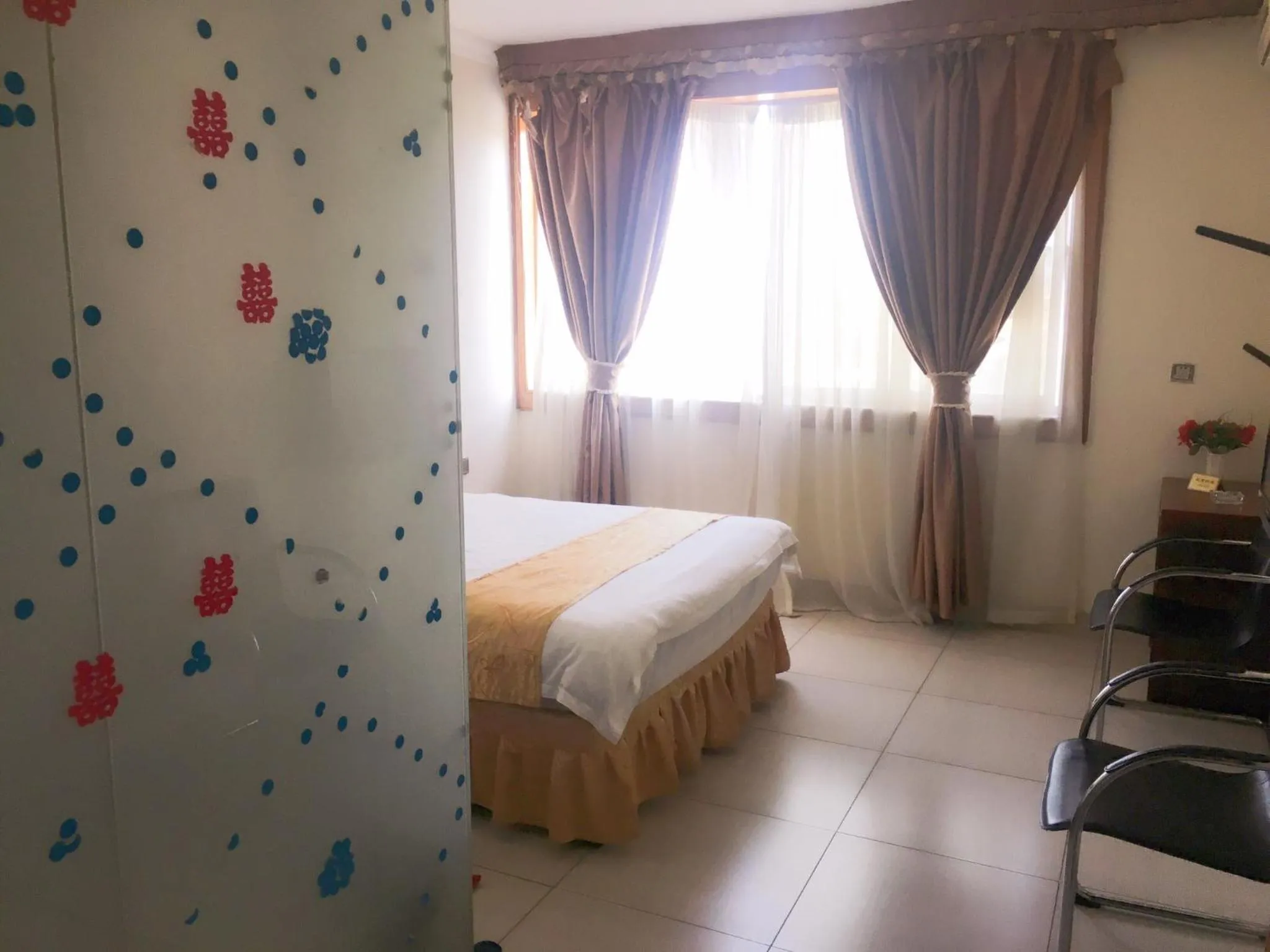 Shengtang Business Hotel