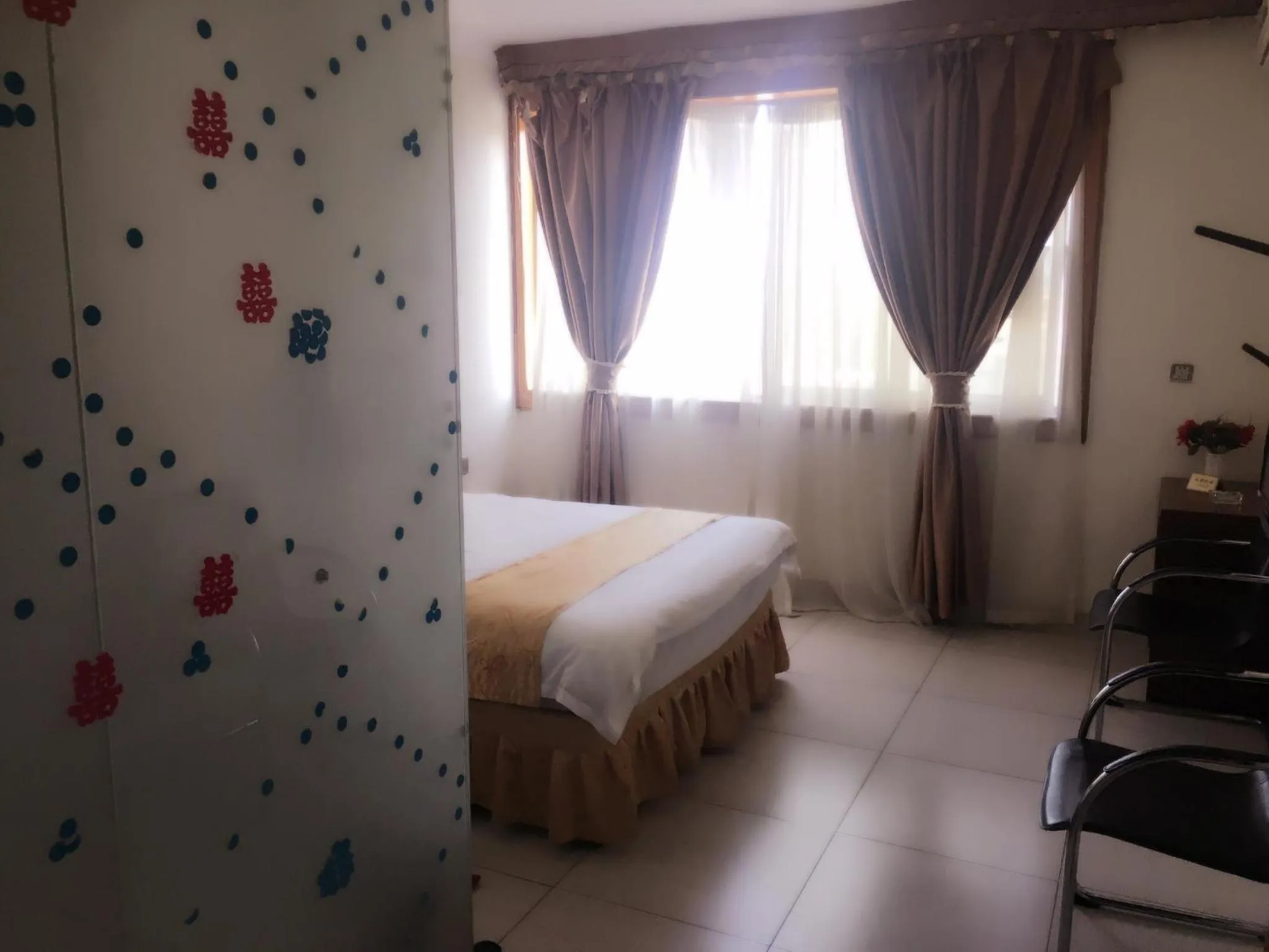 Shengtang Business Hotel