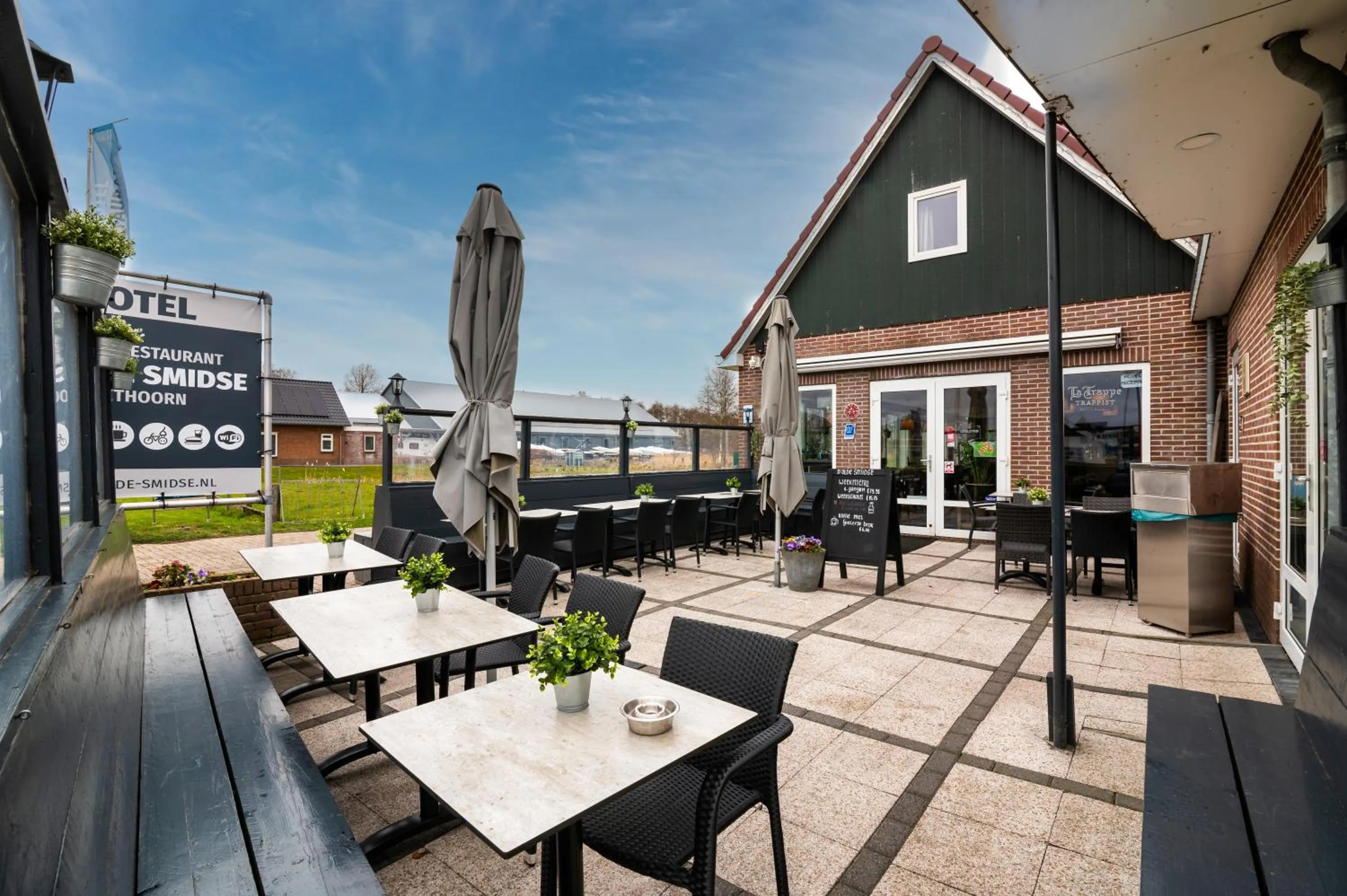 Property building in Hotel B&B d'Olde Smidse