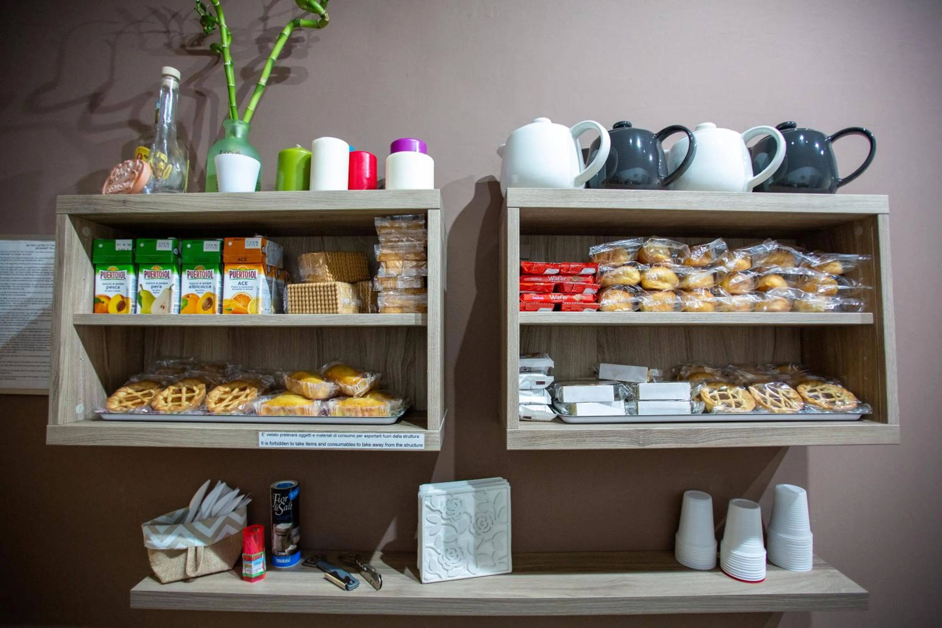 Food and drinks in Ai 4 Elementi