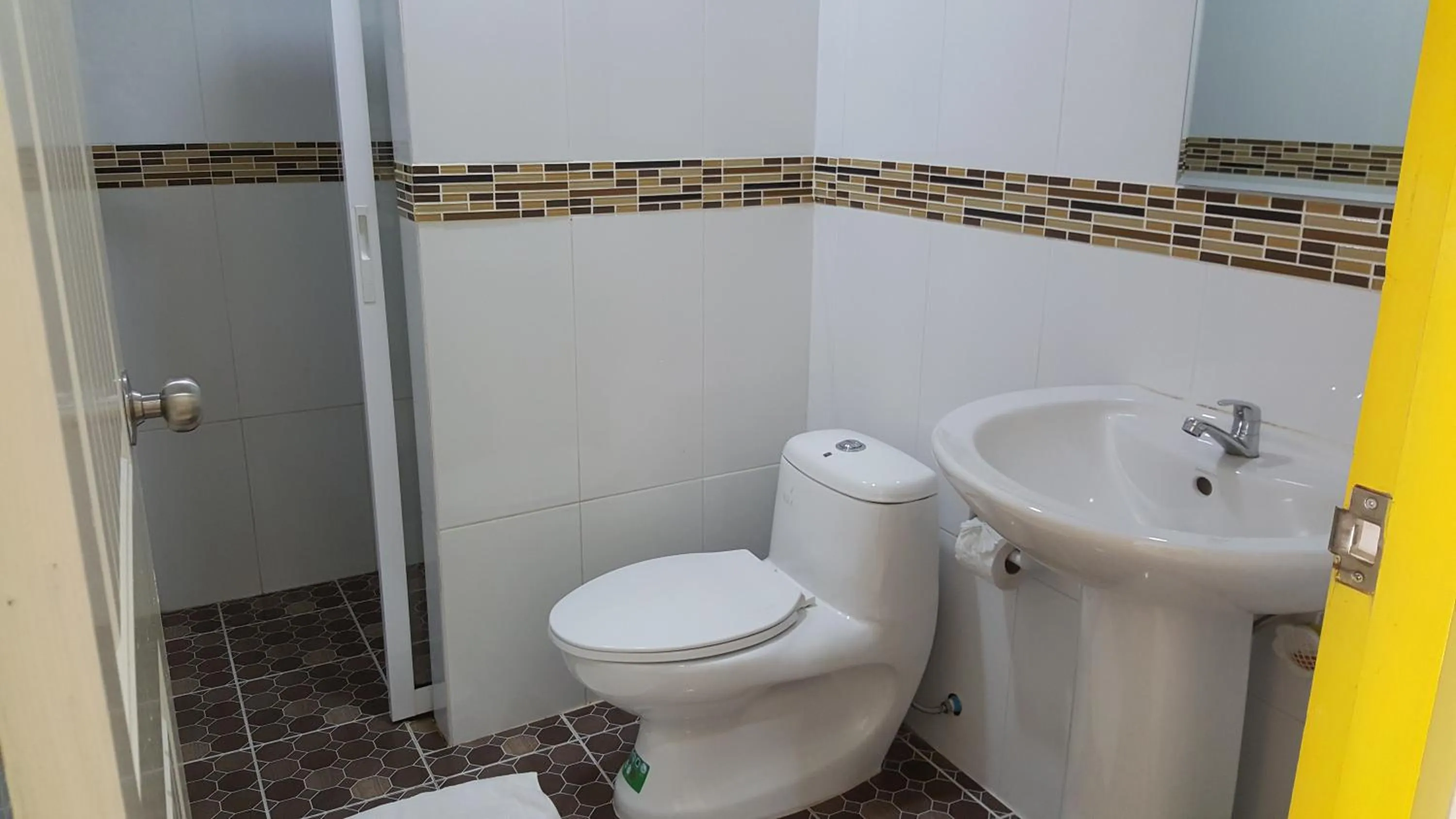 Charoensuk Grand Hotel