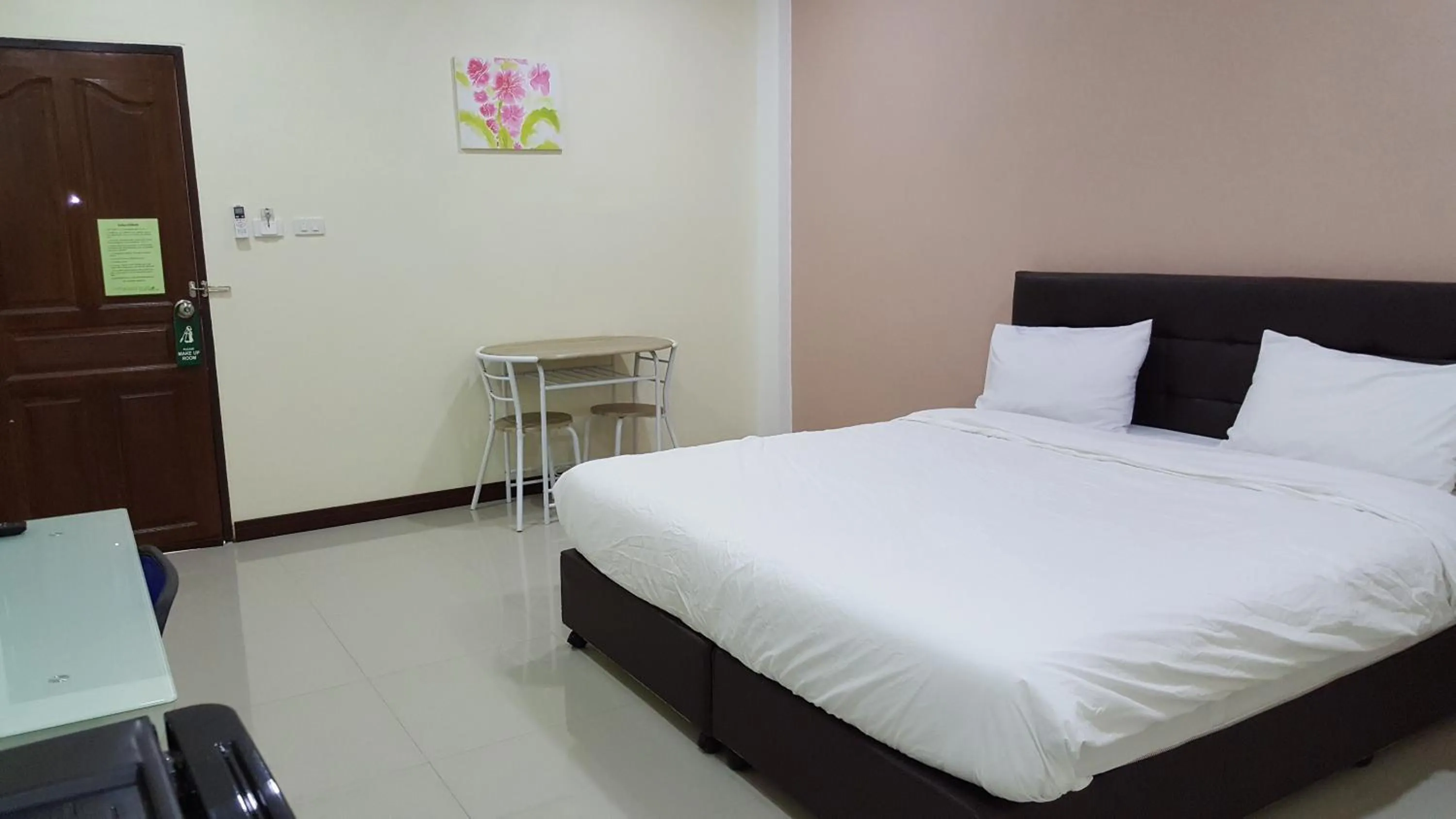 Bed in Charoensuk Grand Hotel