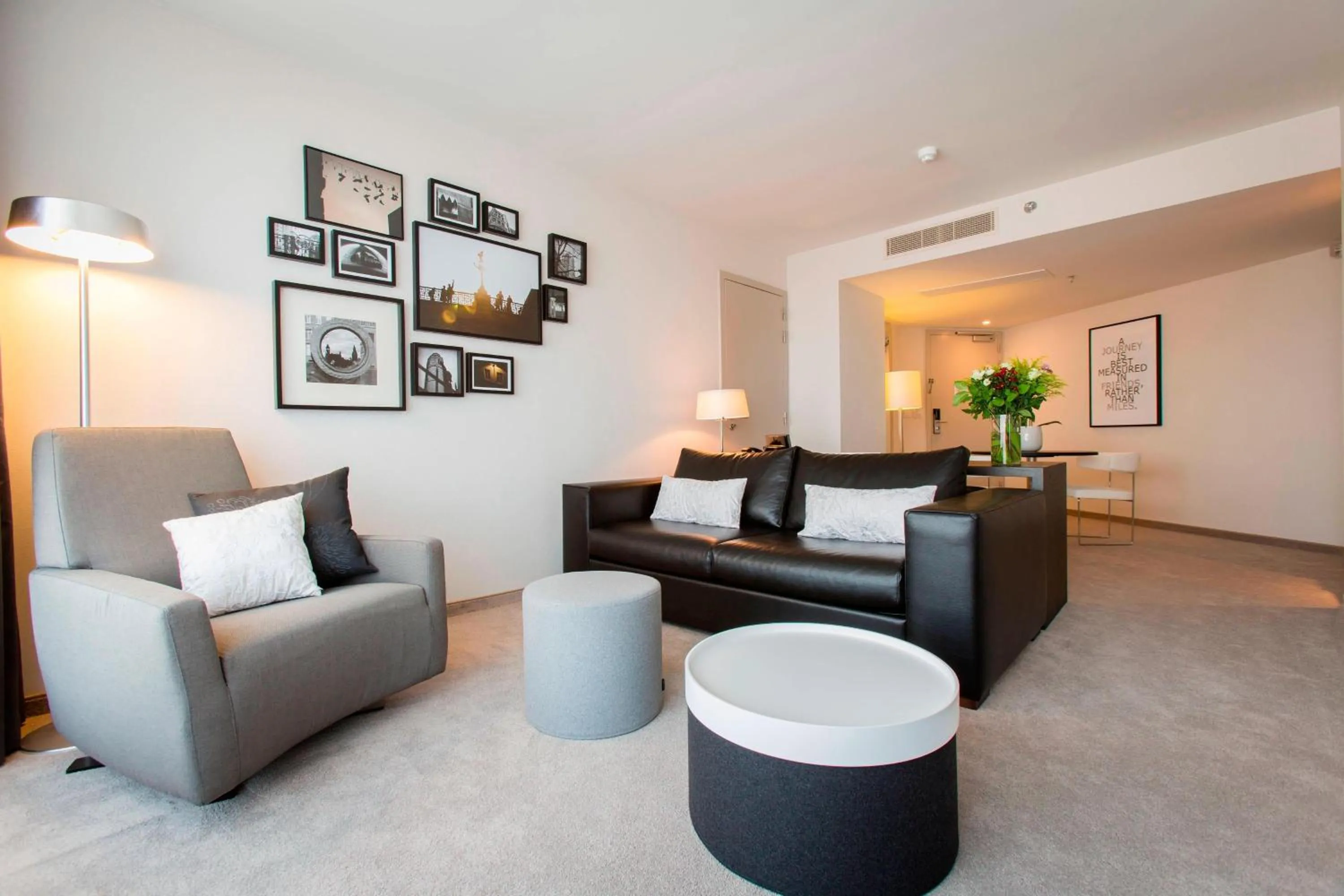 Suite, 1 King in Ghent Marriott Hotel