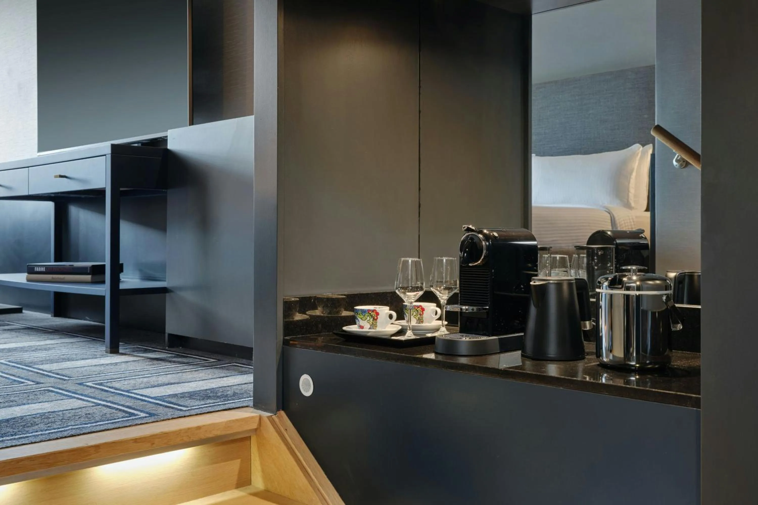 Photo of the whole room in Ghent Marriott Hotel