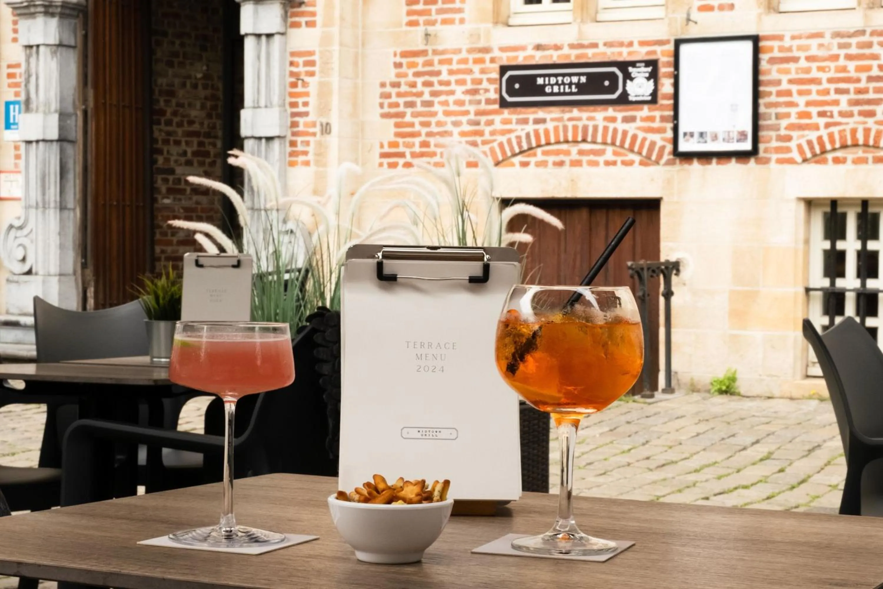 Restaurant/places to eat in Ghent Marriott Hotel