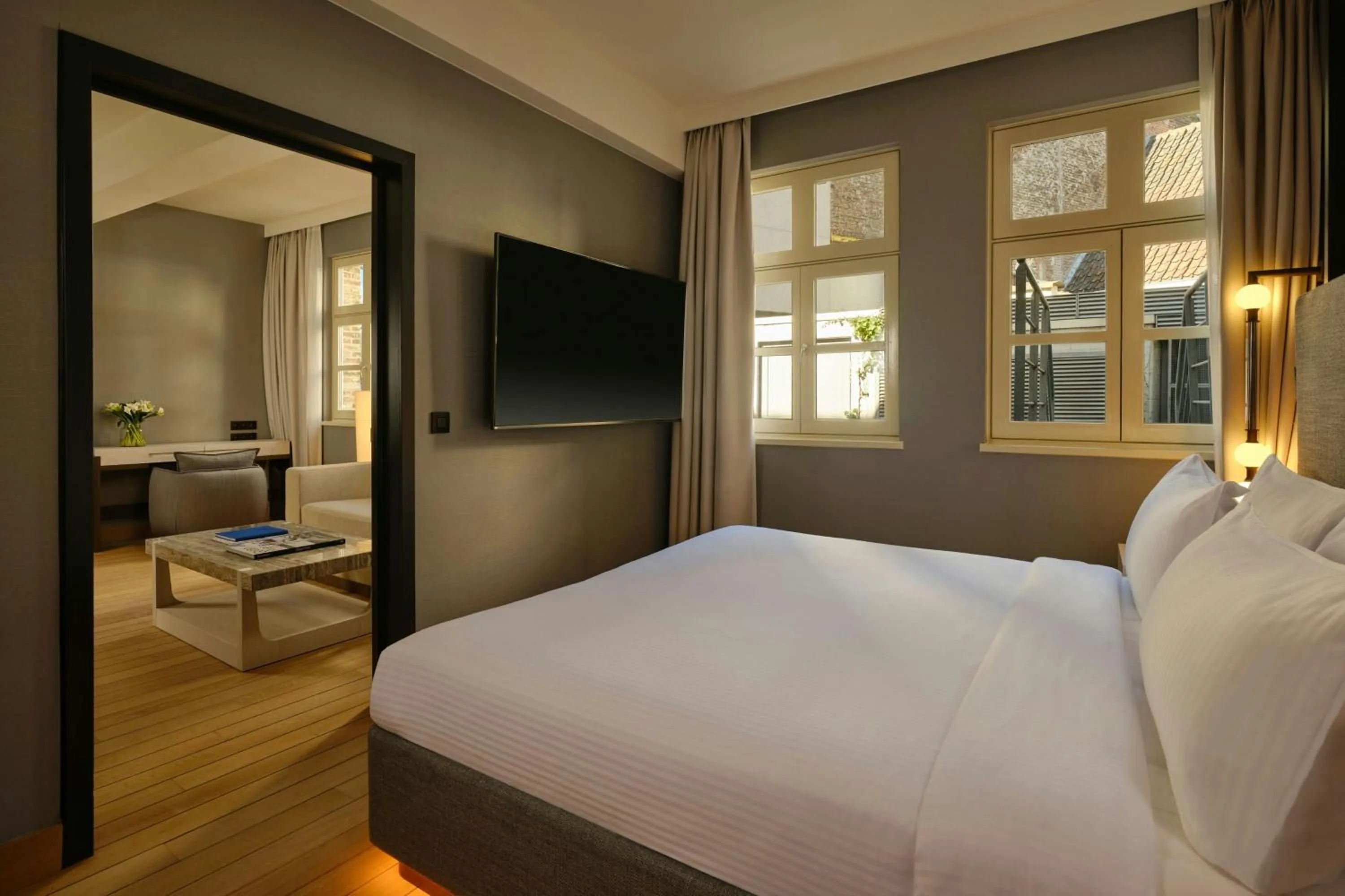 Bedroom, Bed in Ghent Marriott Hotel