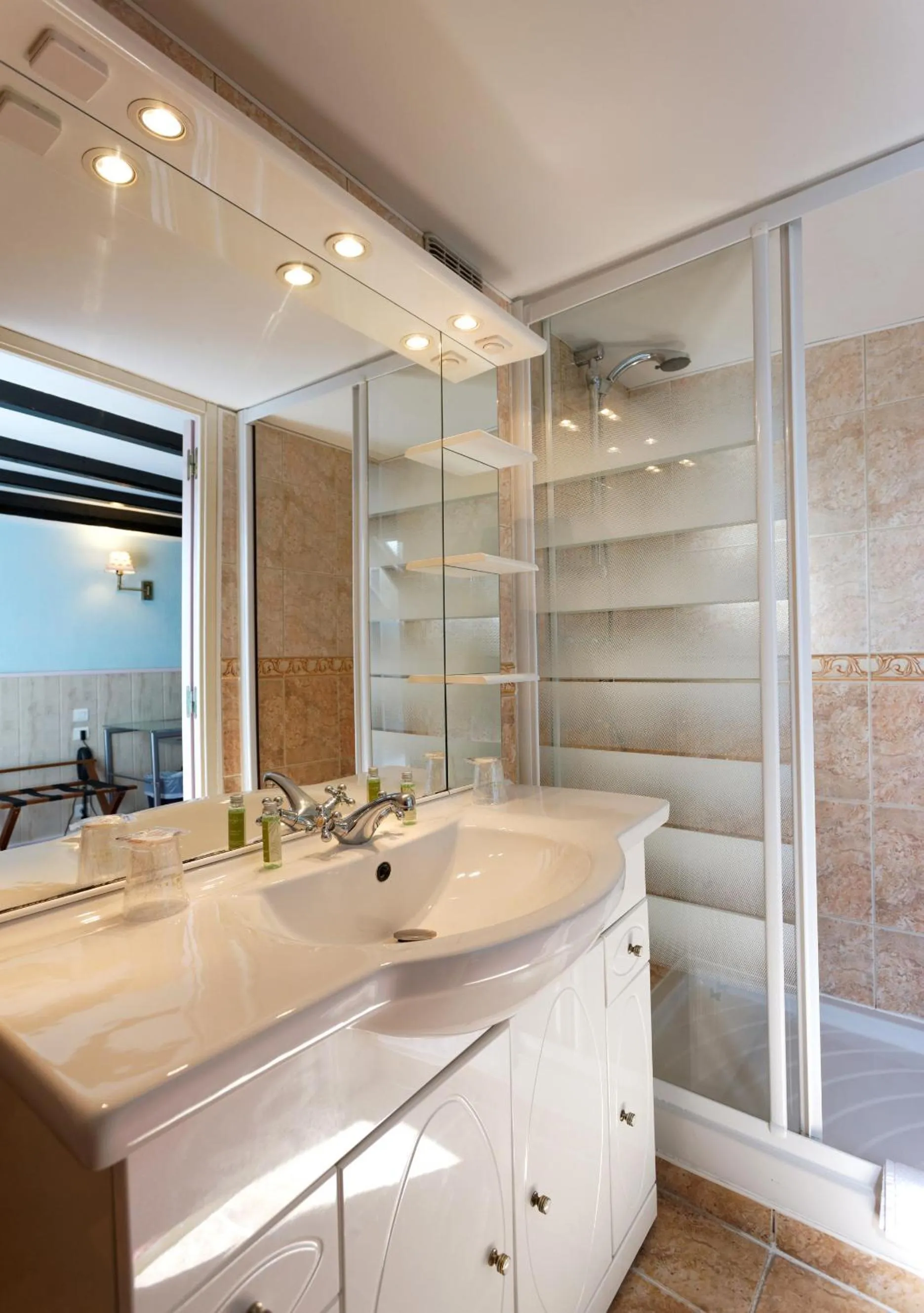 Bathroom in Cit'Hotel Hôtel Beauséjour