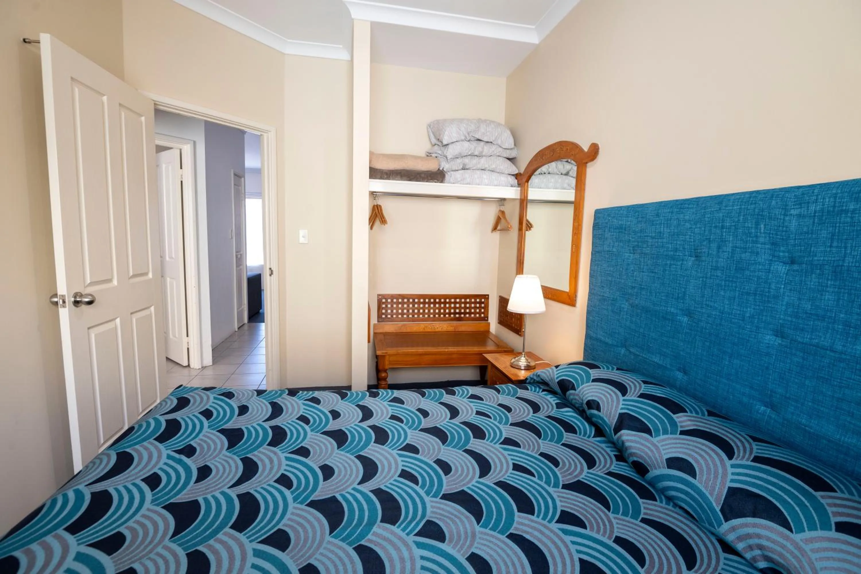 Bed in Bunbury Motel and Apartments