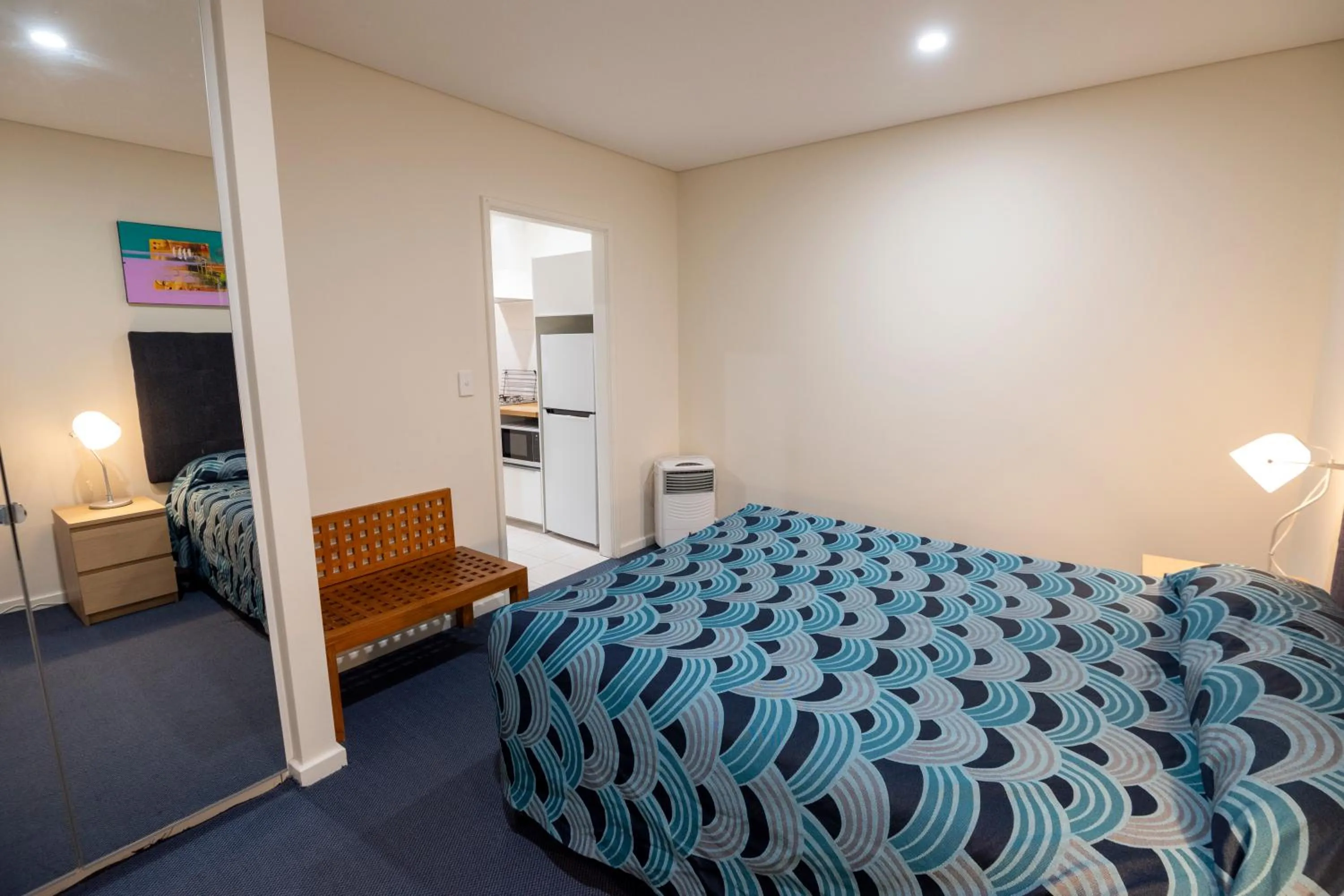 Bed in Bunbury Motel and Apartments