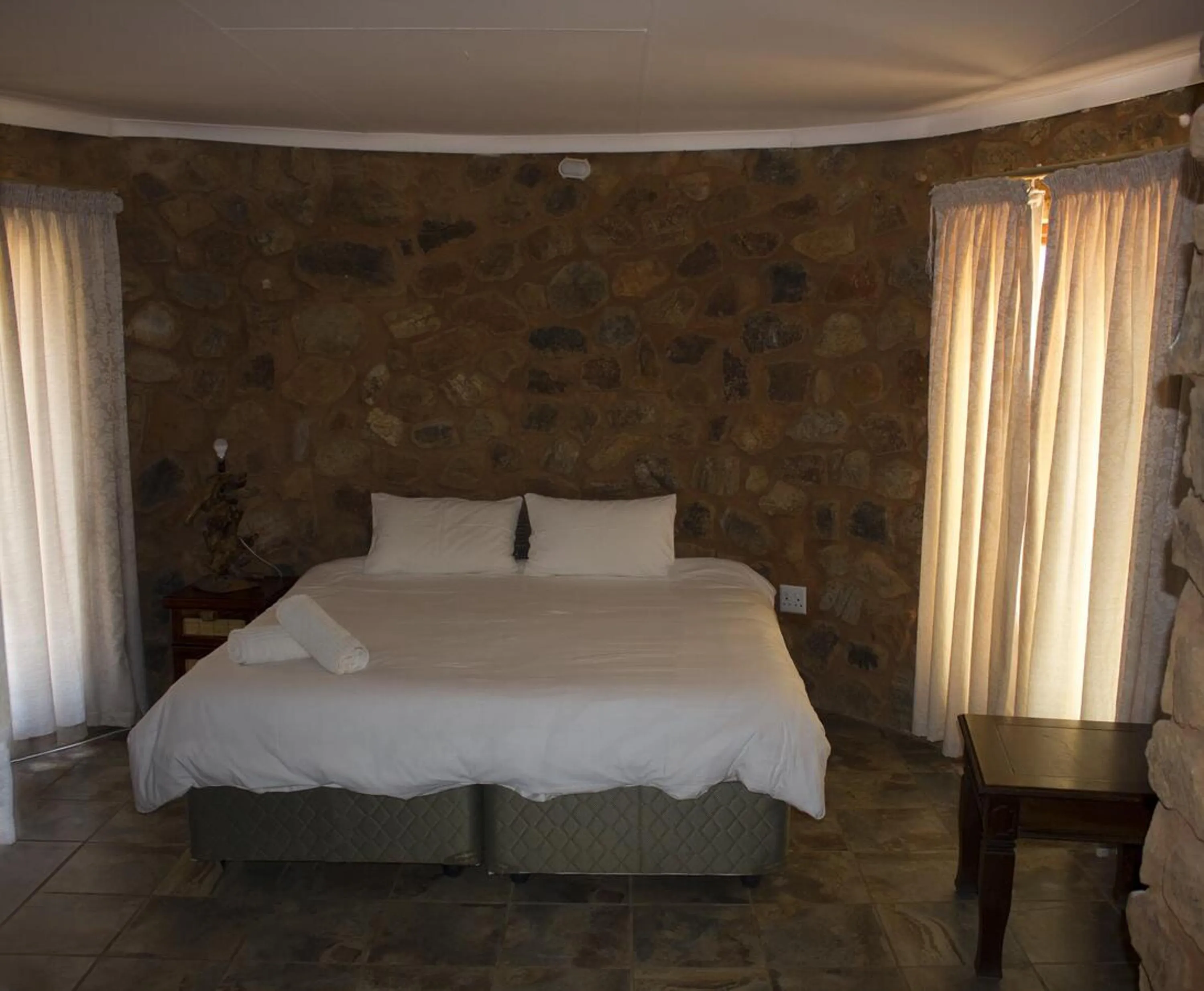 Bed in Thabaledi Game Lodge