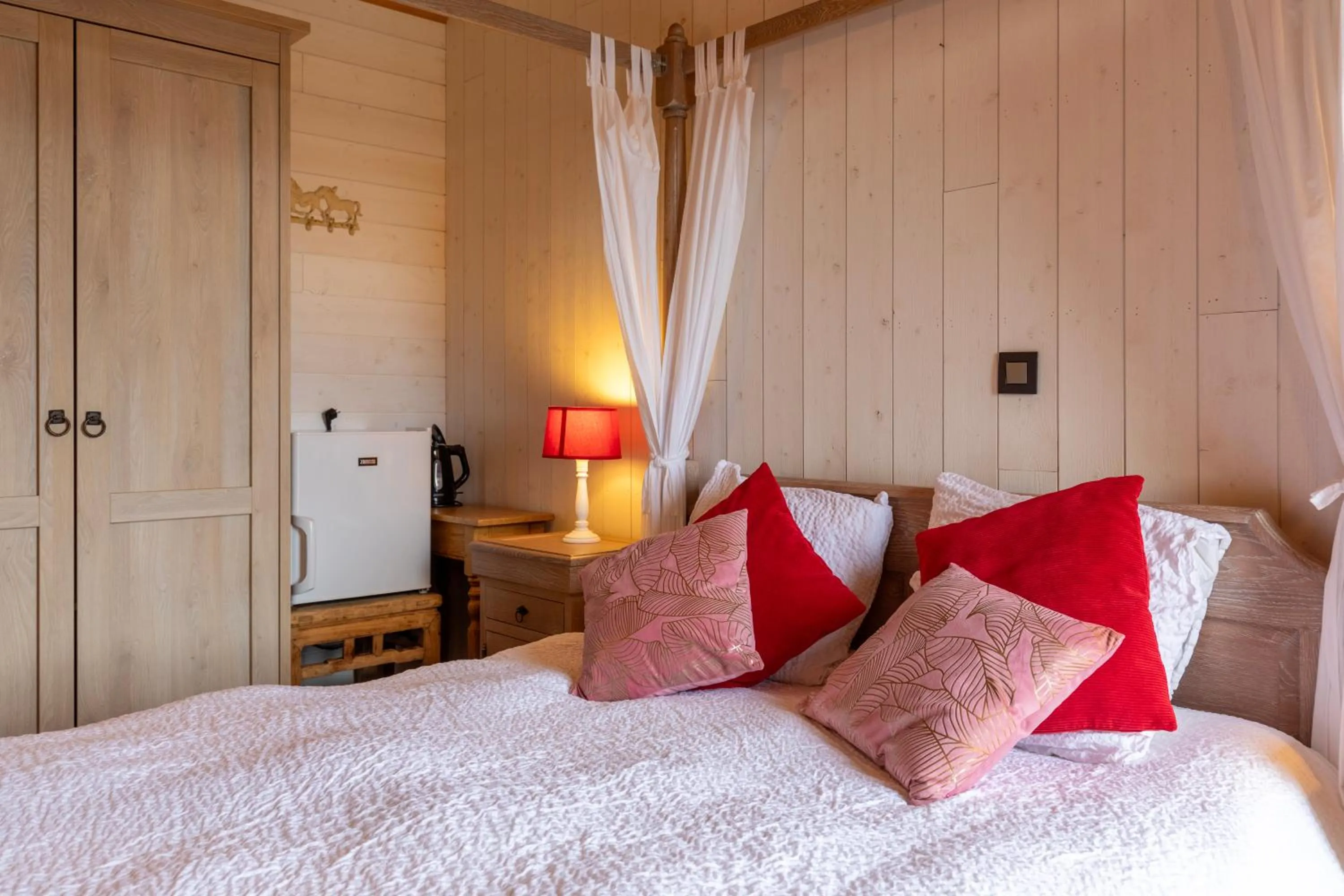 Bed in B&B De Leestjespolder