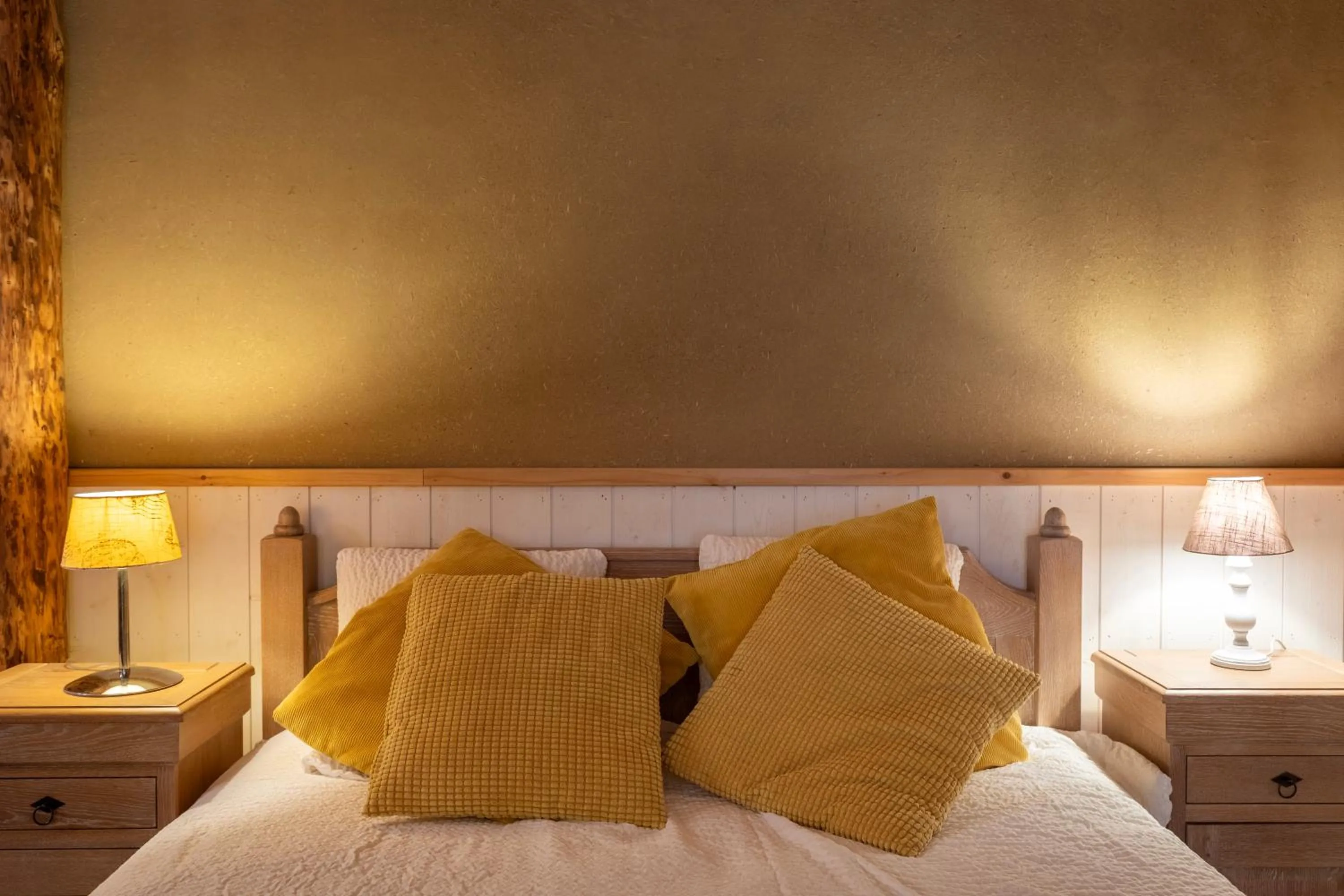 Bed in B&B De Leestjespolder