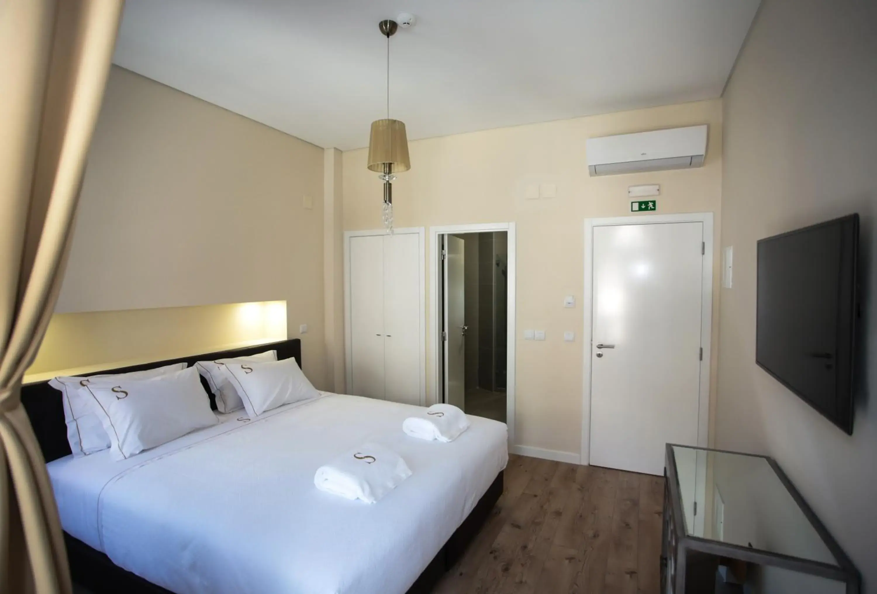 Superior Double or Twin Room - single occupancy in Suites Guest House Superior Double or Twin Room - single occupancy in Suites Guest House