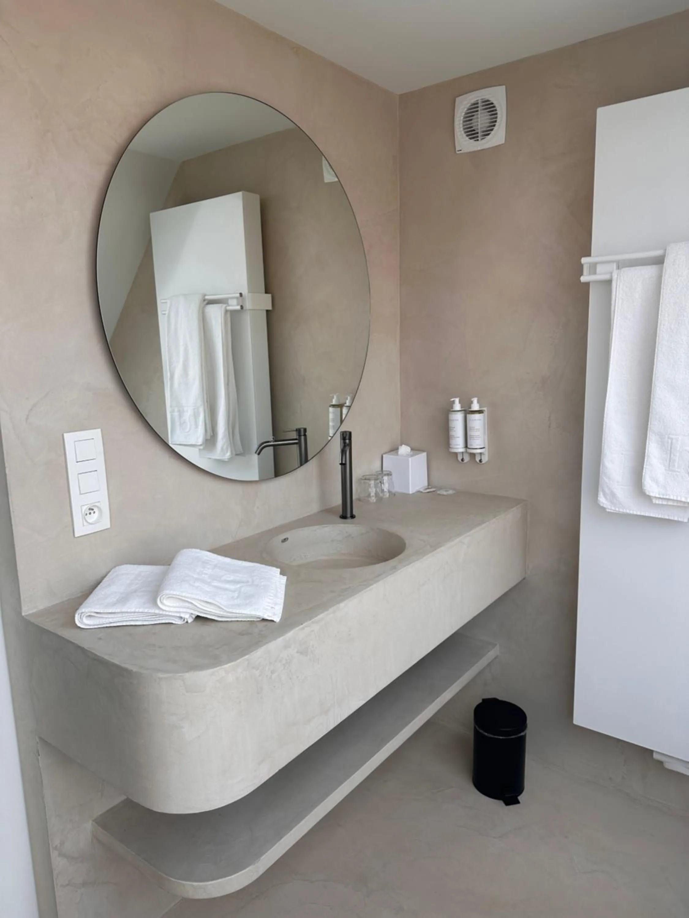 Bathroom in Cosmopolite Hotel Nieuwpoort-Bad