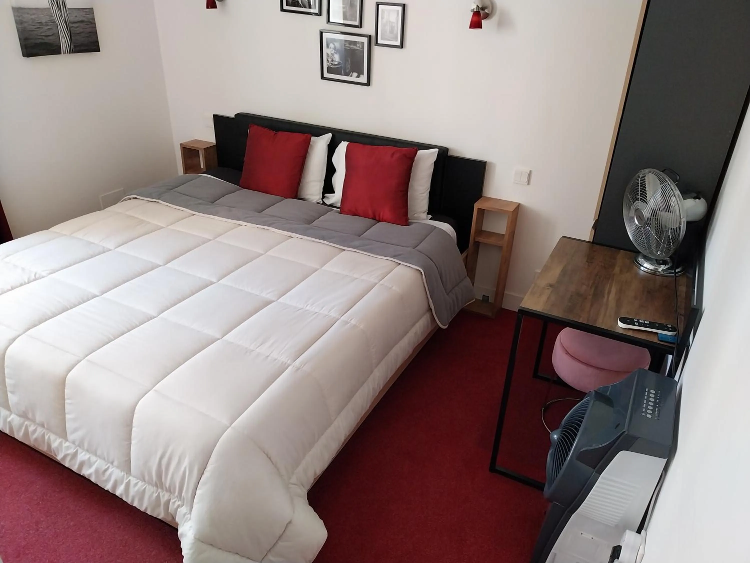 Garden view in Hôtel Jean XXII